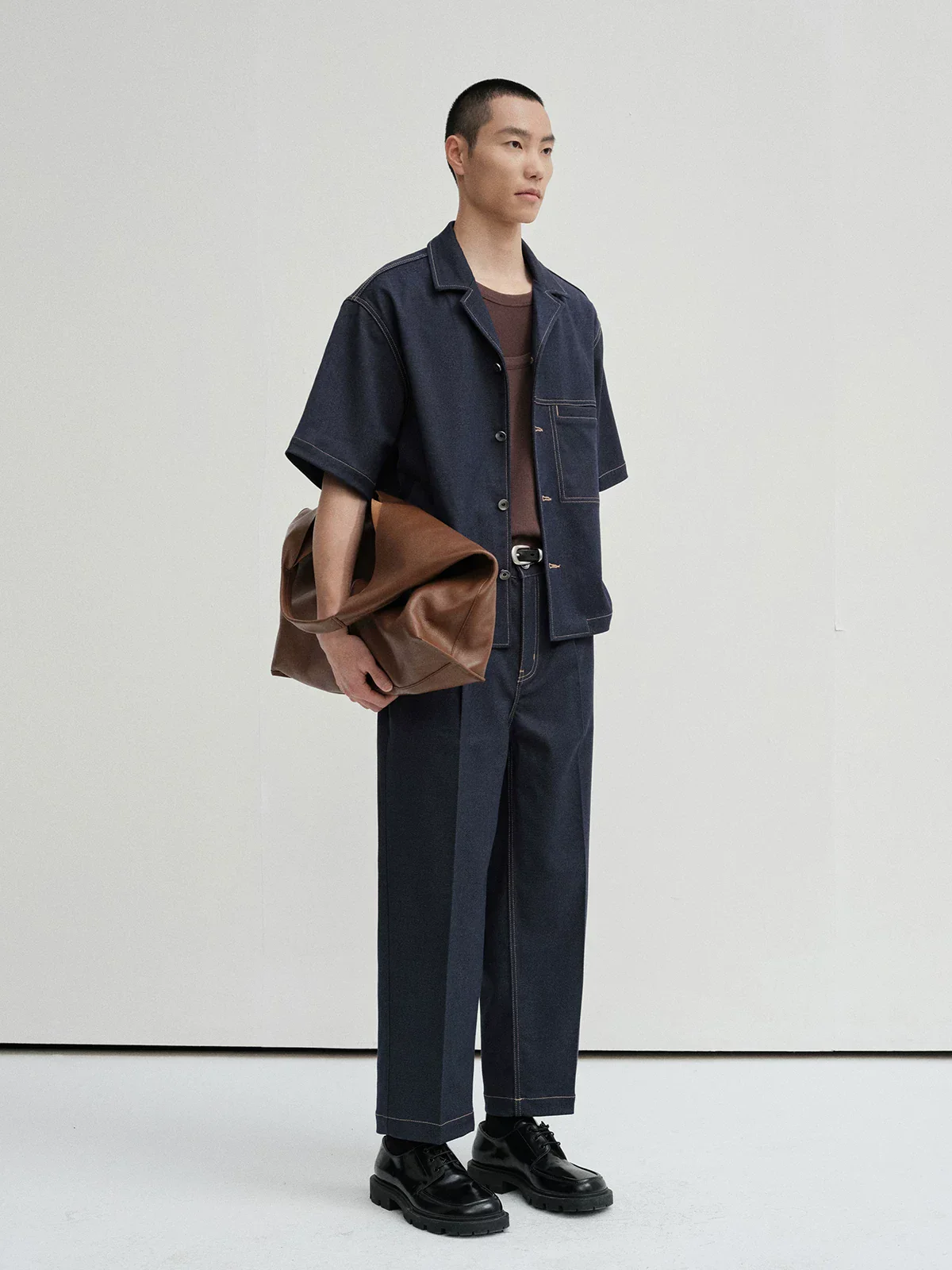 Single-Pleat Tapered Cropped Trousers
