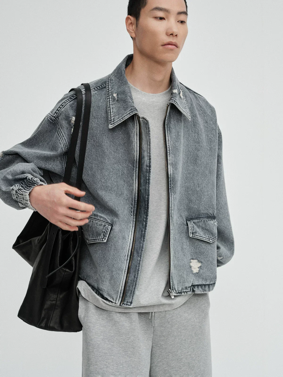Snow-Washed Square-Collar Cropped Denim Jacket - Image 4