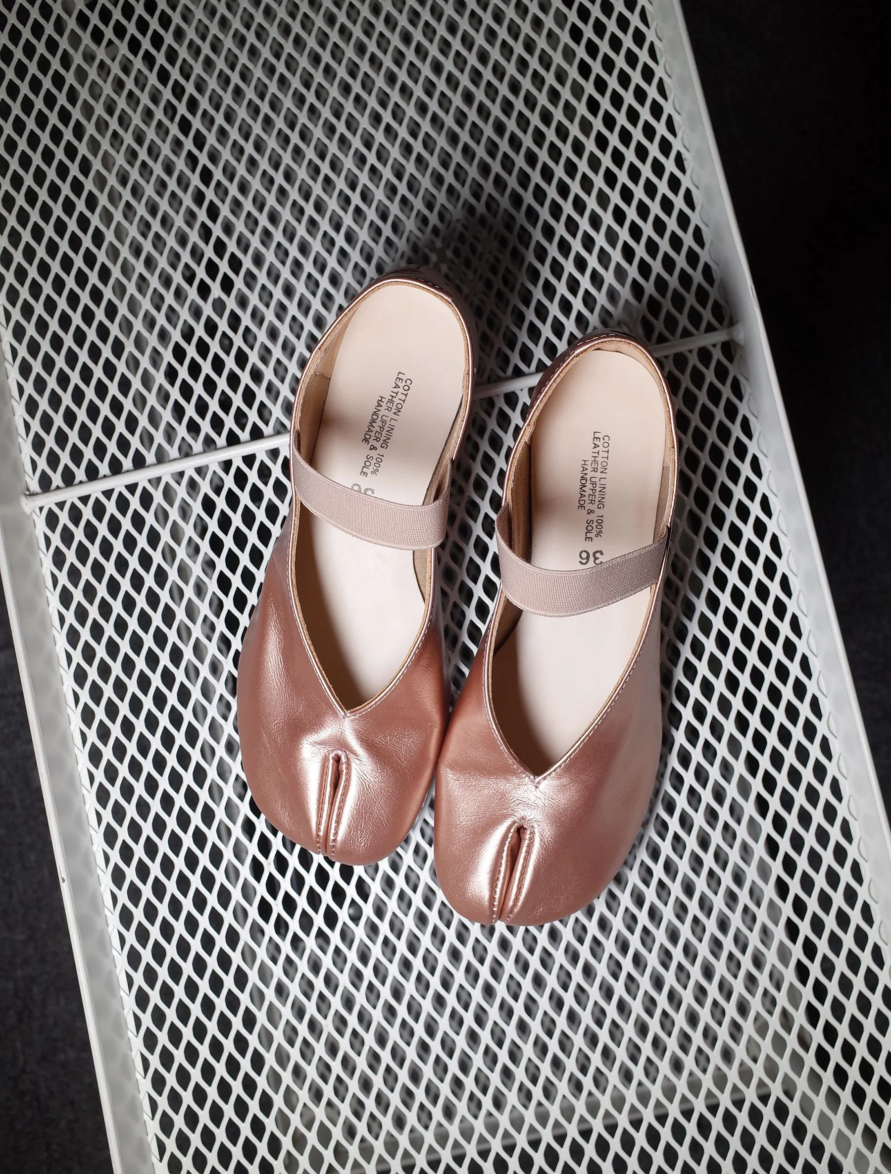 Split-Toe Ballet Flats