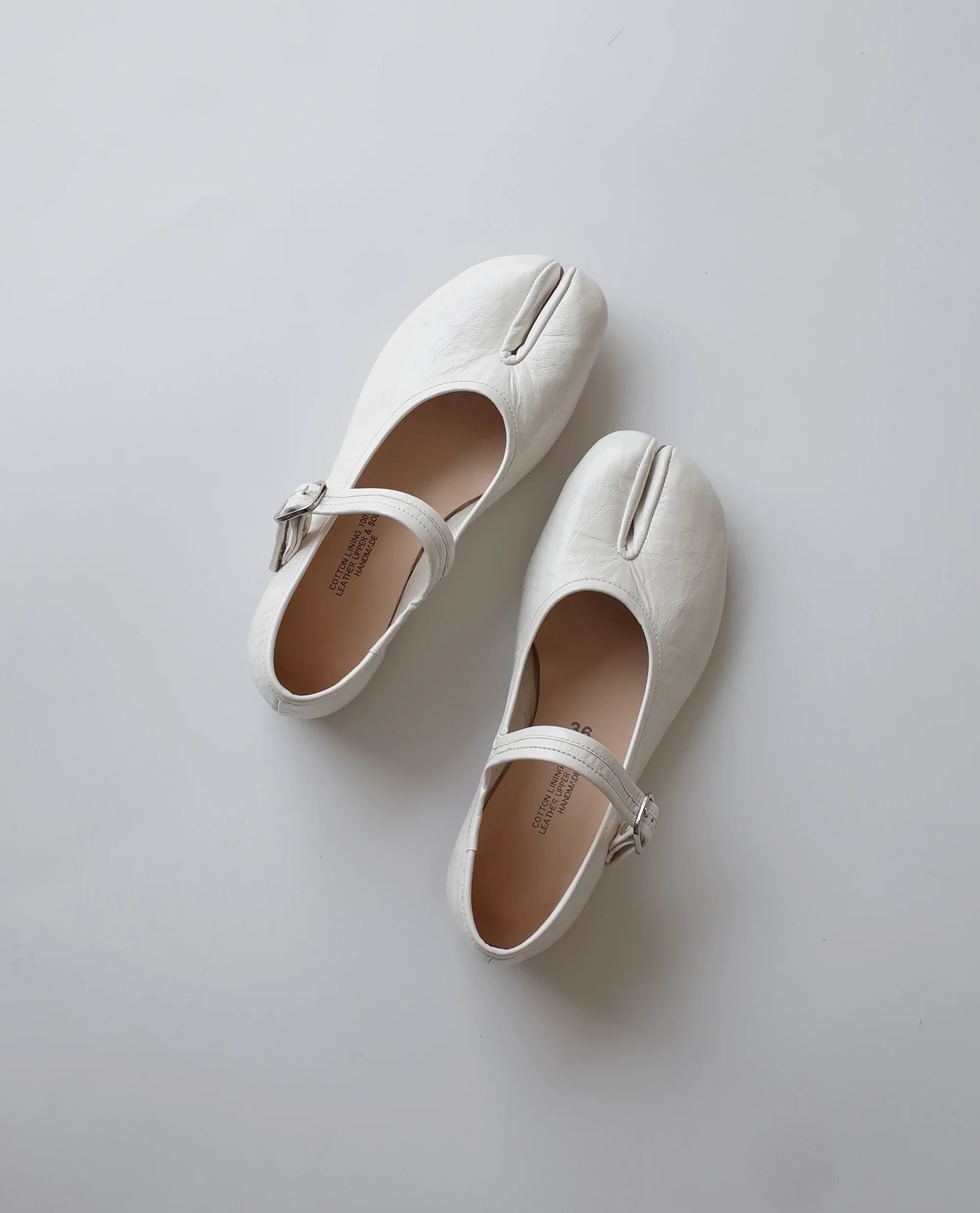 Split-Toe Leather Mary Jane Shoes - Image 3