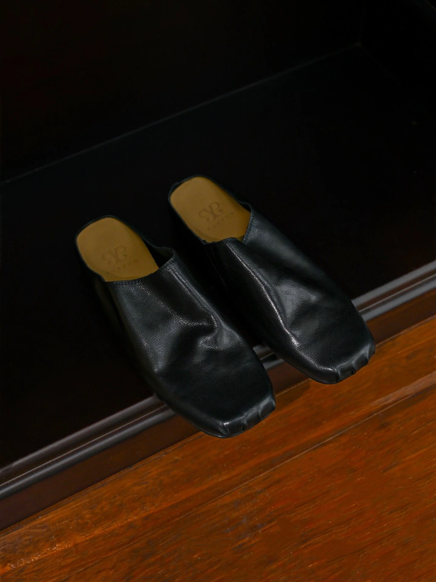 Split-Toe Leather Mules - Image 2