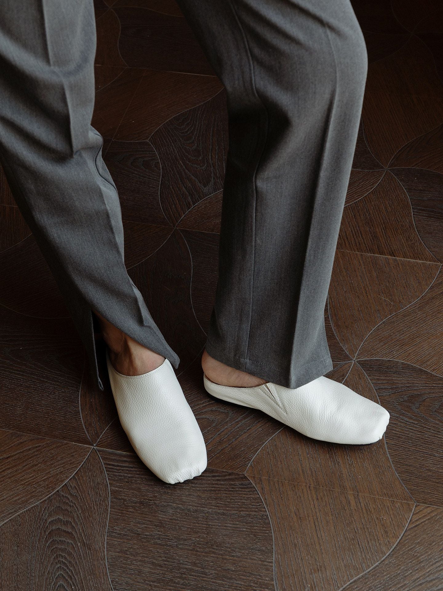 Split-Toe Leather Mules - Image 6