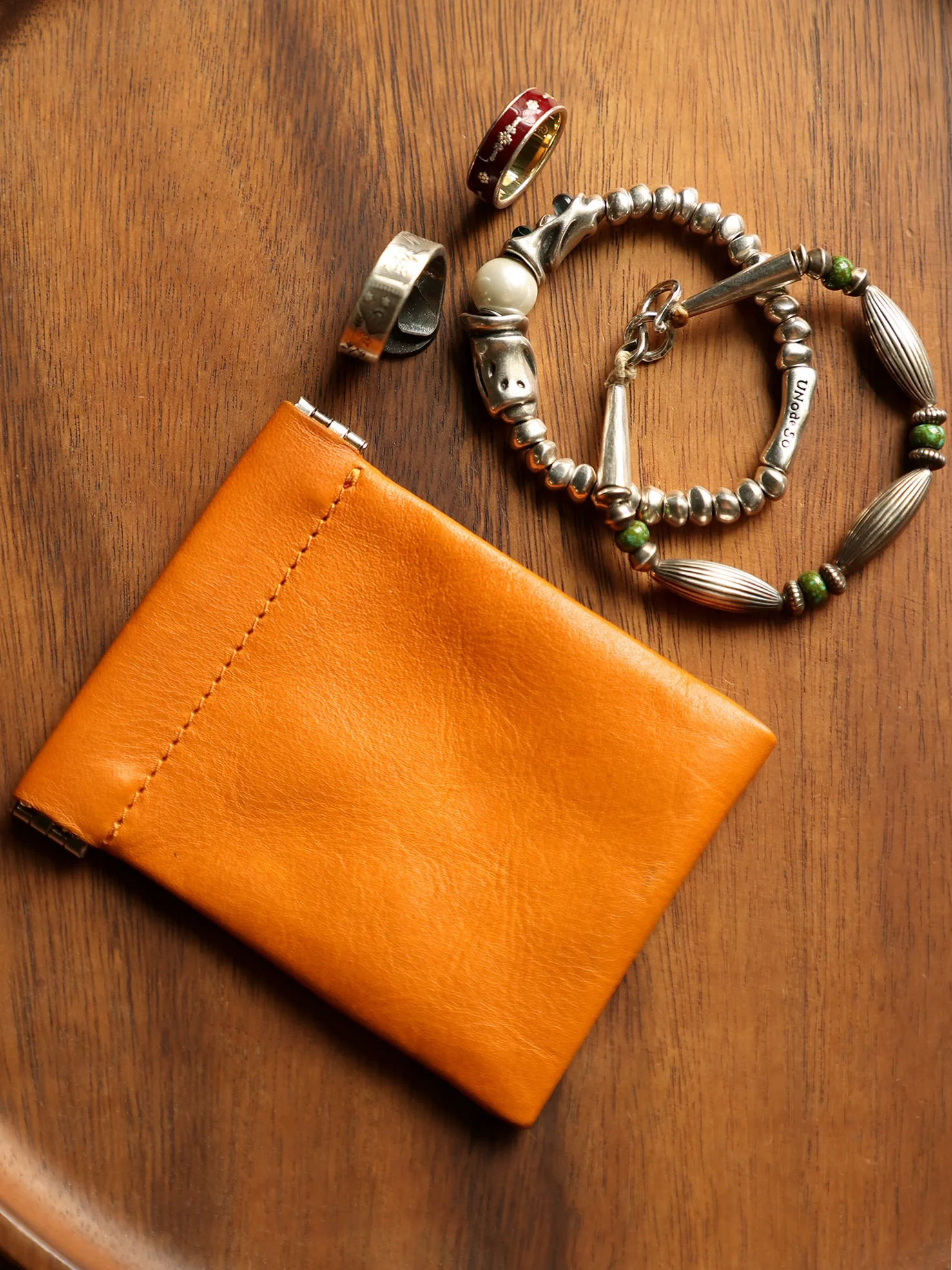 Spring-Frame Leather Coin & Card Pouch - Image 3
