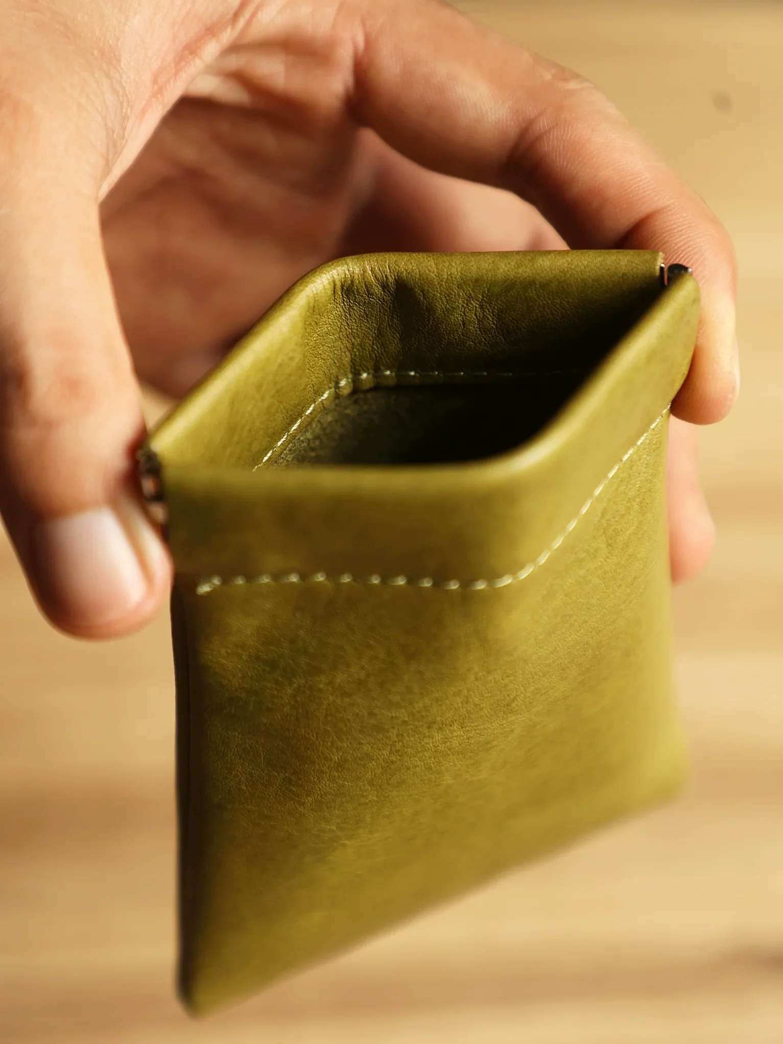 Spring-Frame Leather Coin & Card Pouch - Image 8