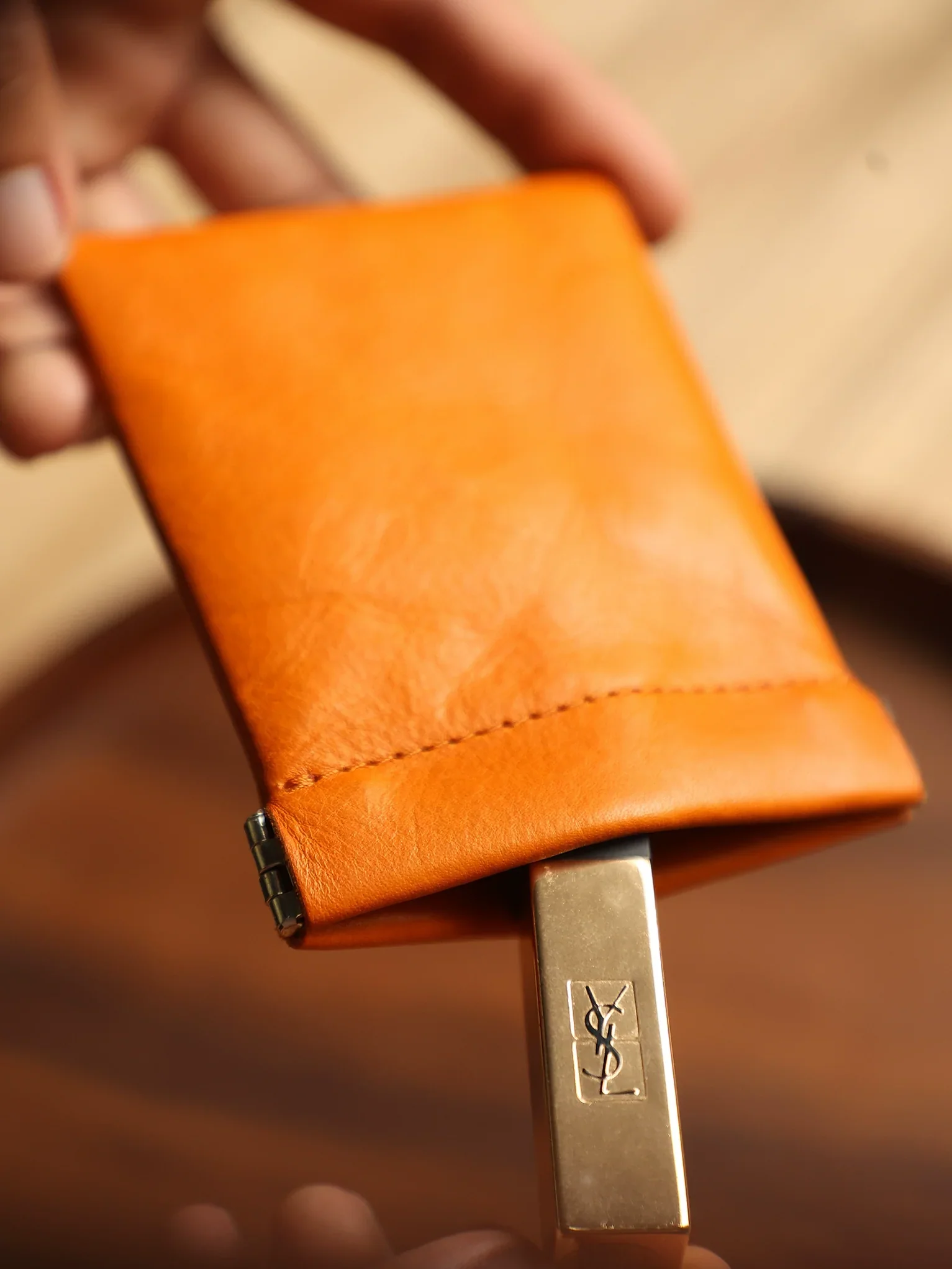 Spring-Frame Leather Coin & Card Pouch - Image 9