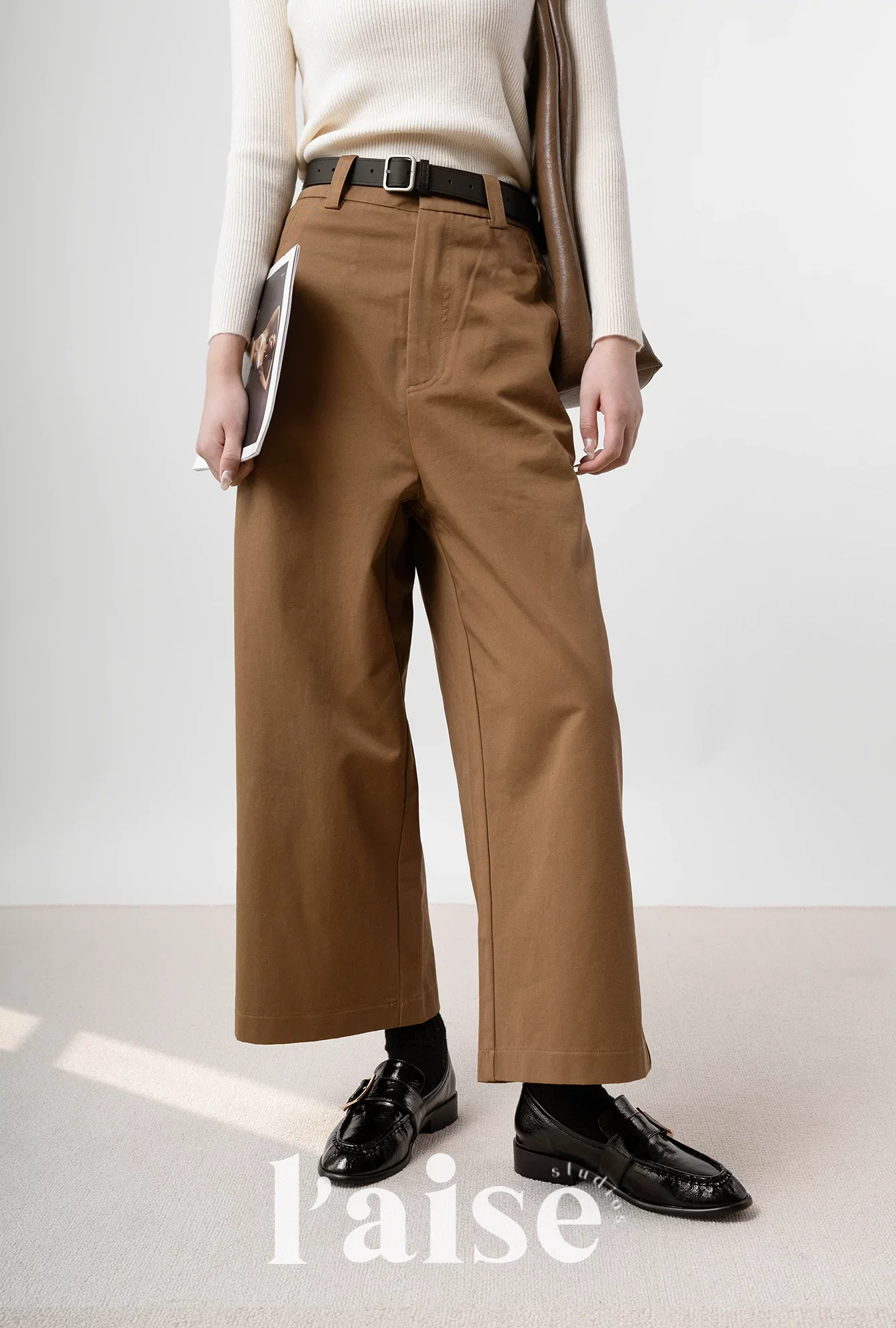 Square-Buckle Leather Loafers - Image 6