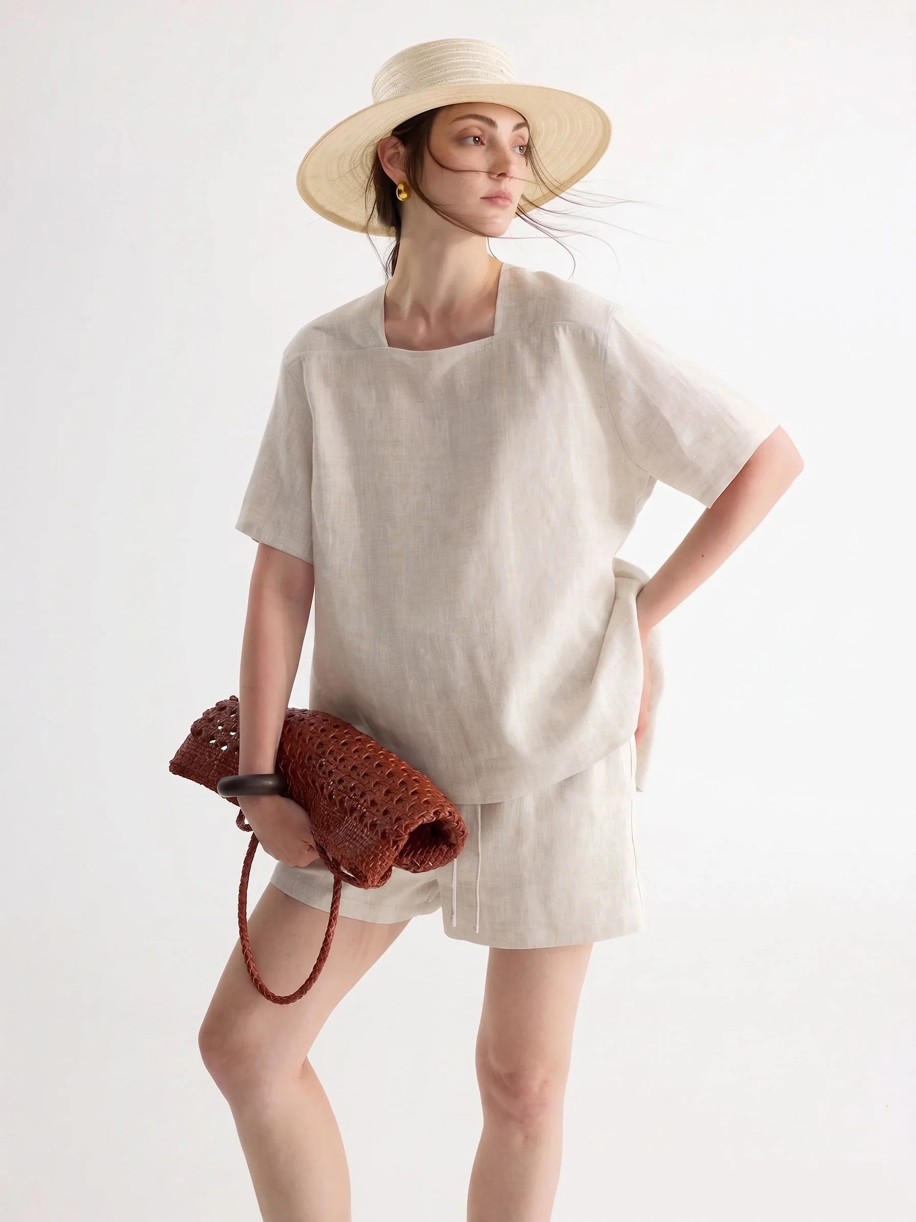 Square-Neck Short Set