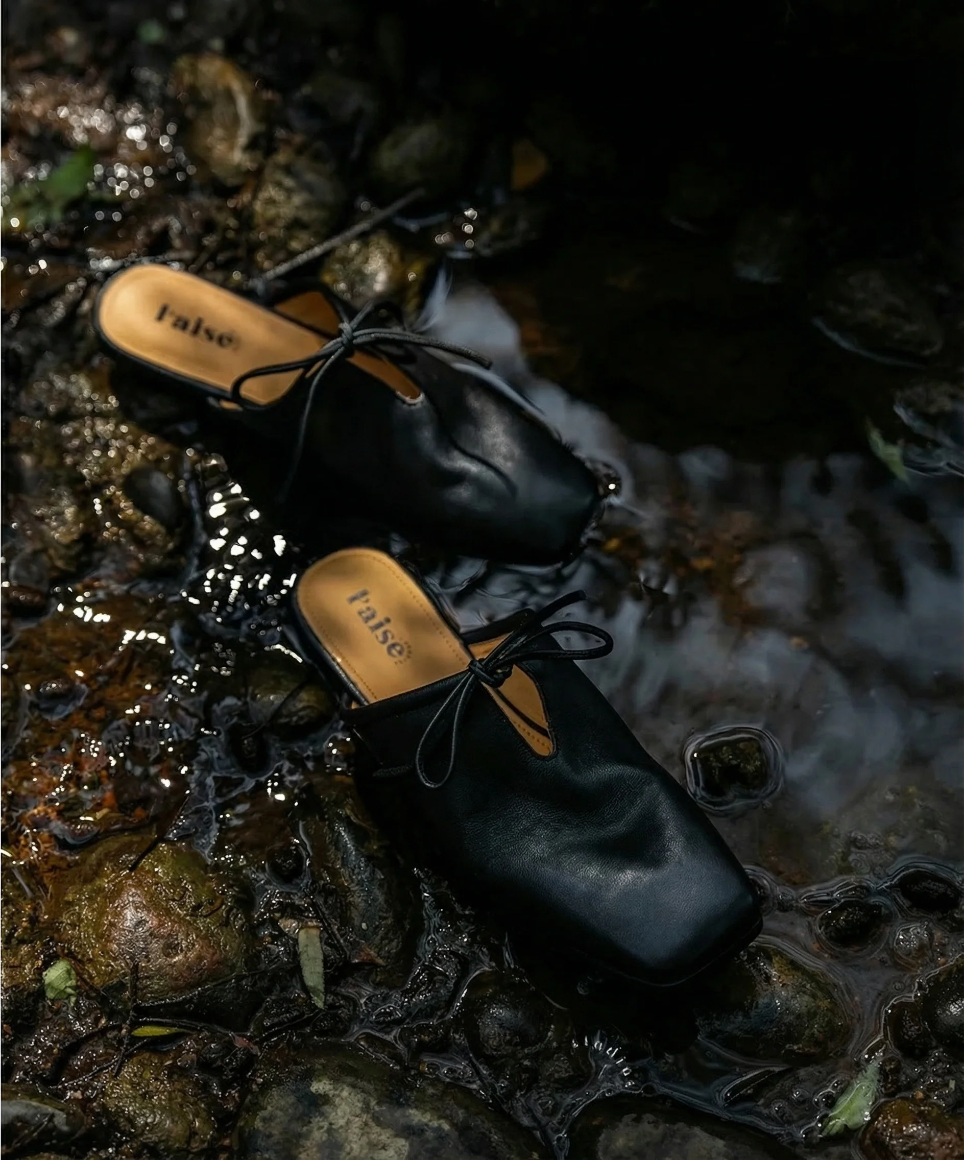 Square-Toe Bow Leather Mule - Image 5