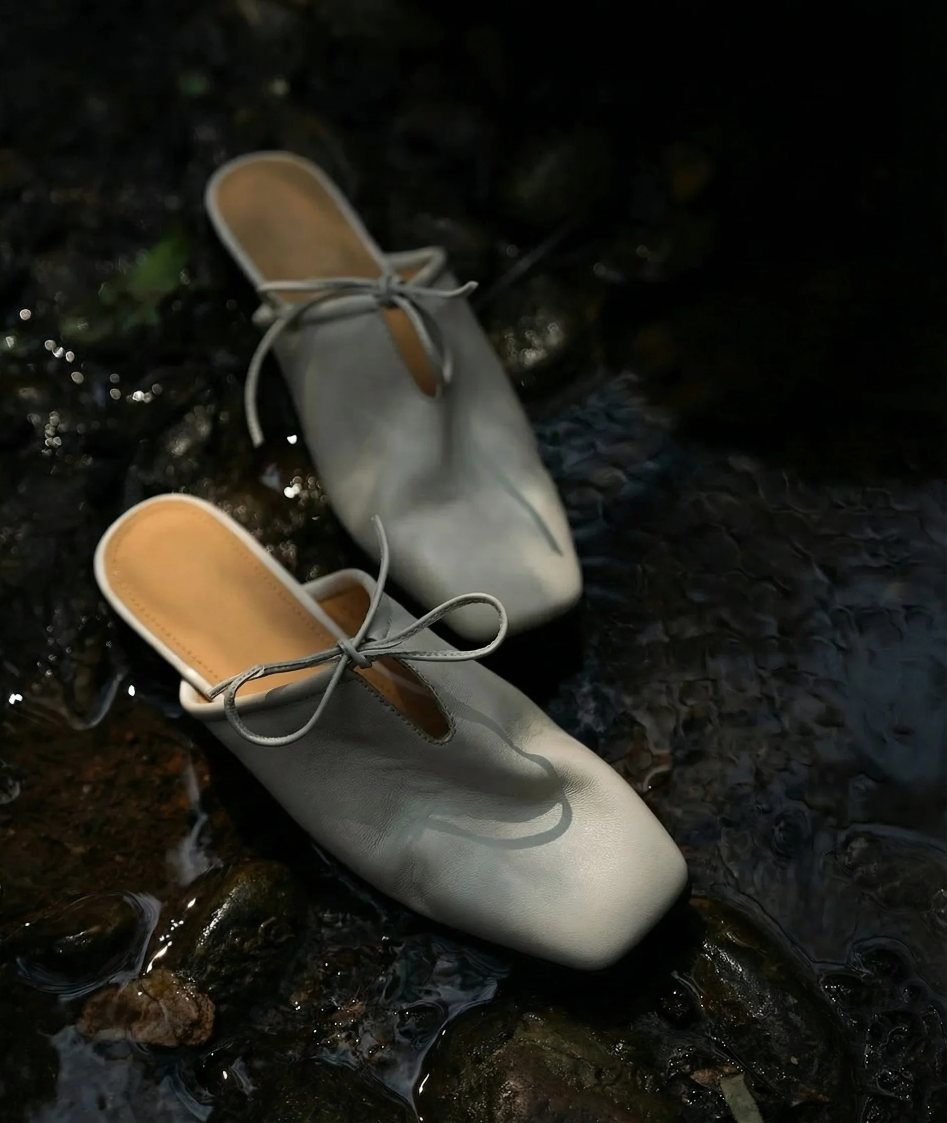 Square-Toe Bow Leather Mule - Image 7