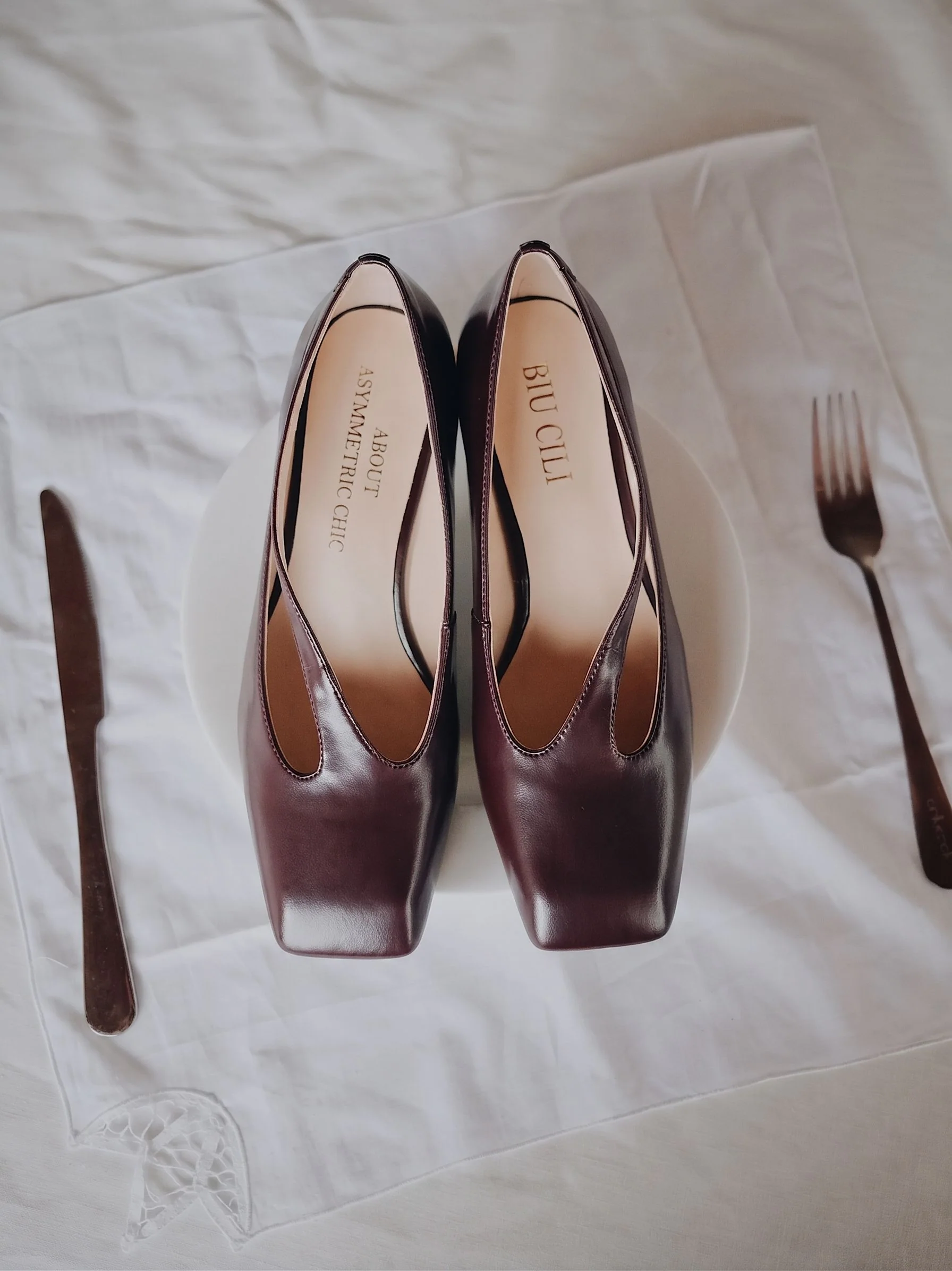 Square-Toe Cutout Pumps - Image 3