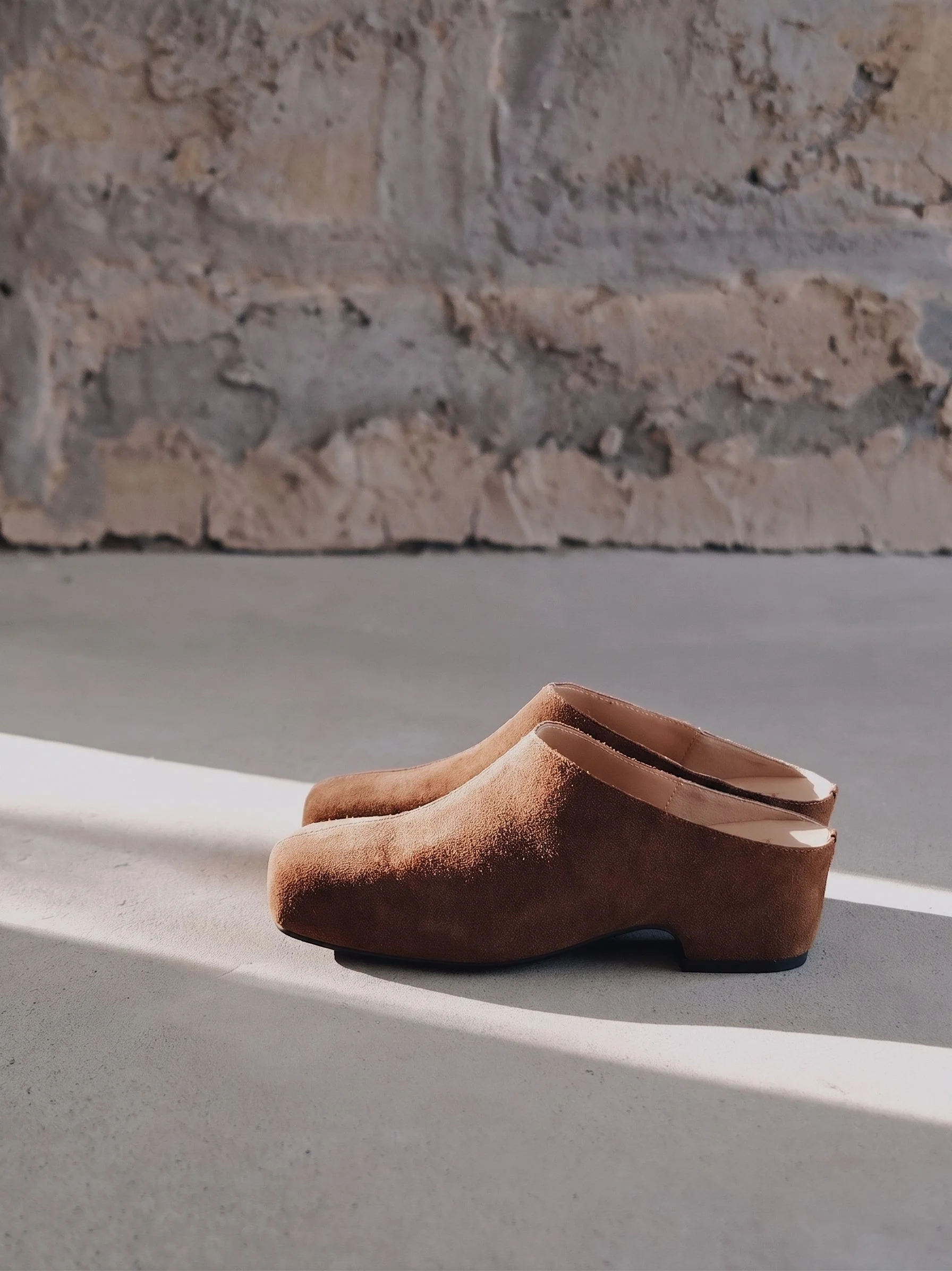 Square-Toe Mule - Image 2