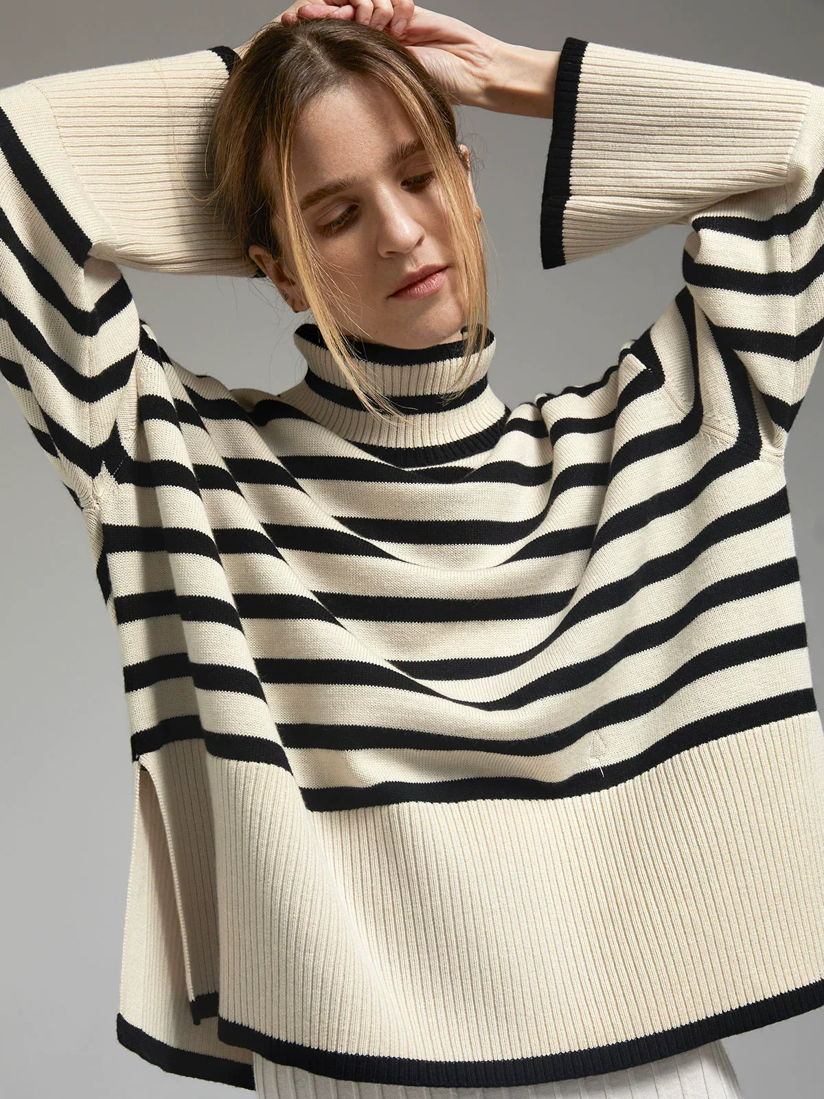 Striped Loose Turtleneck Sweater - Image 5