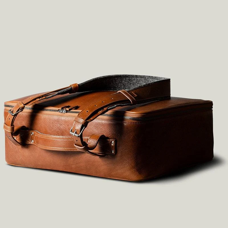 Structured Top-Grain Leather Travel Bag - Image 6