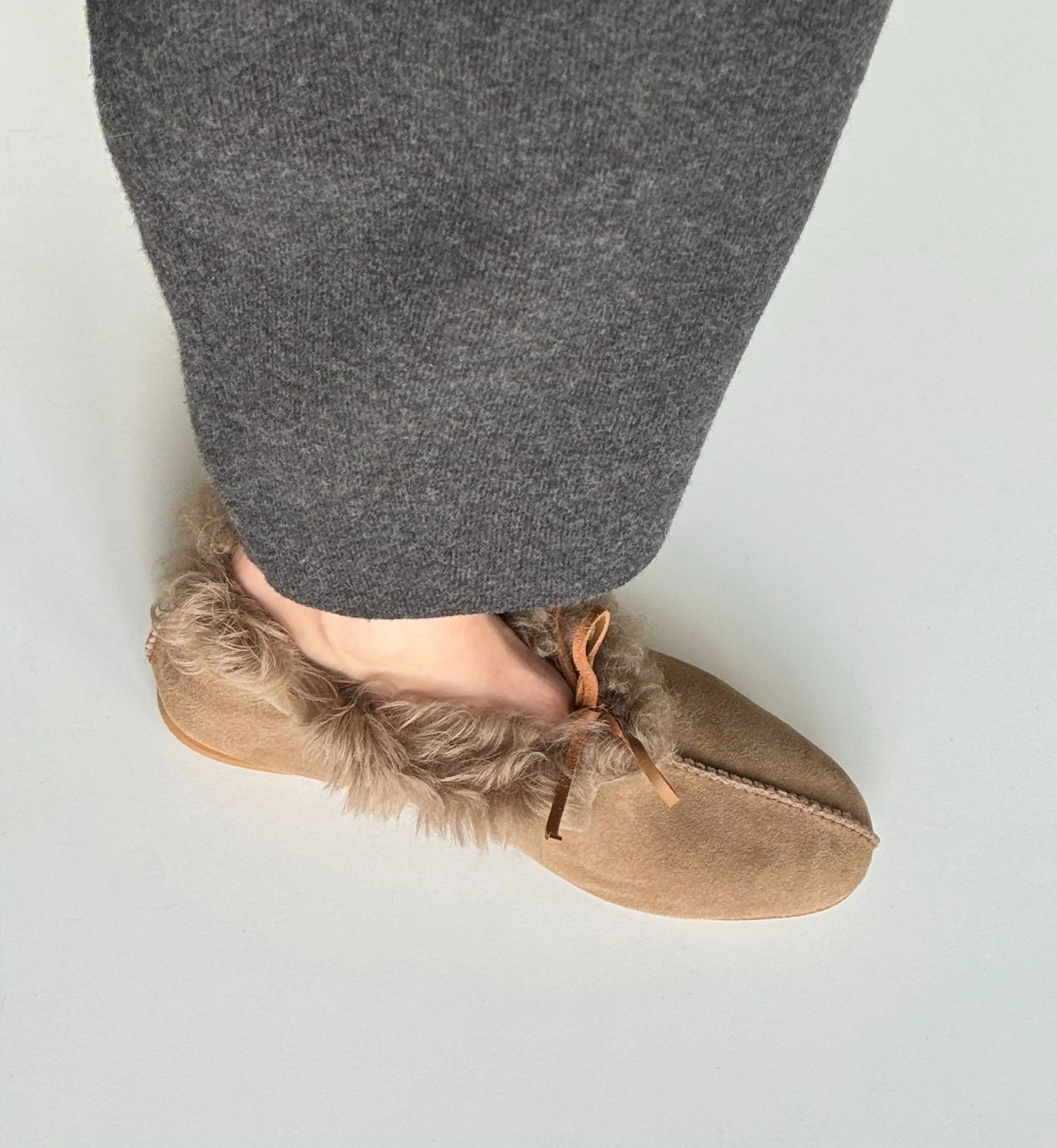 Suede and Fur Low-Top Slippers - Image 5