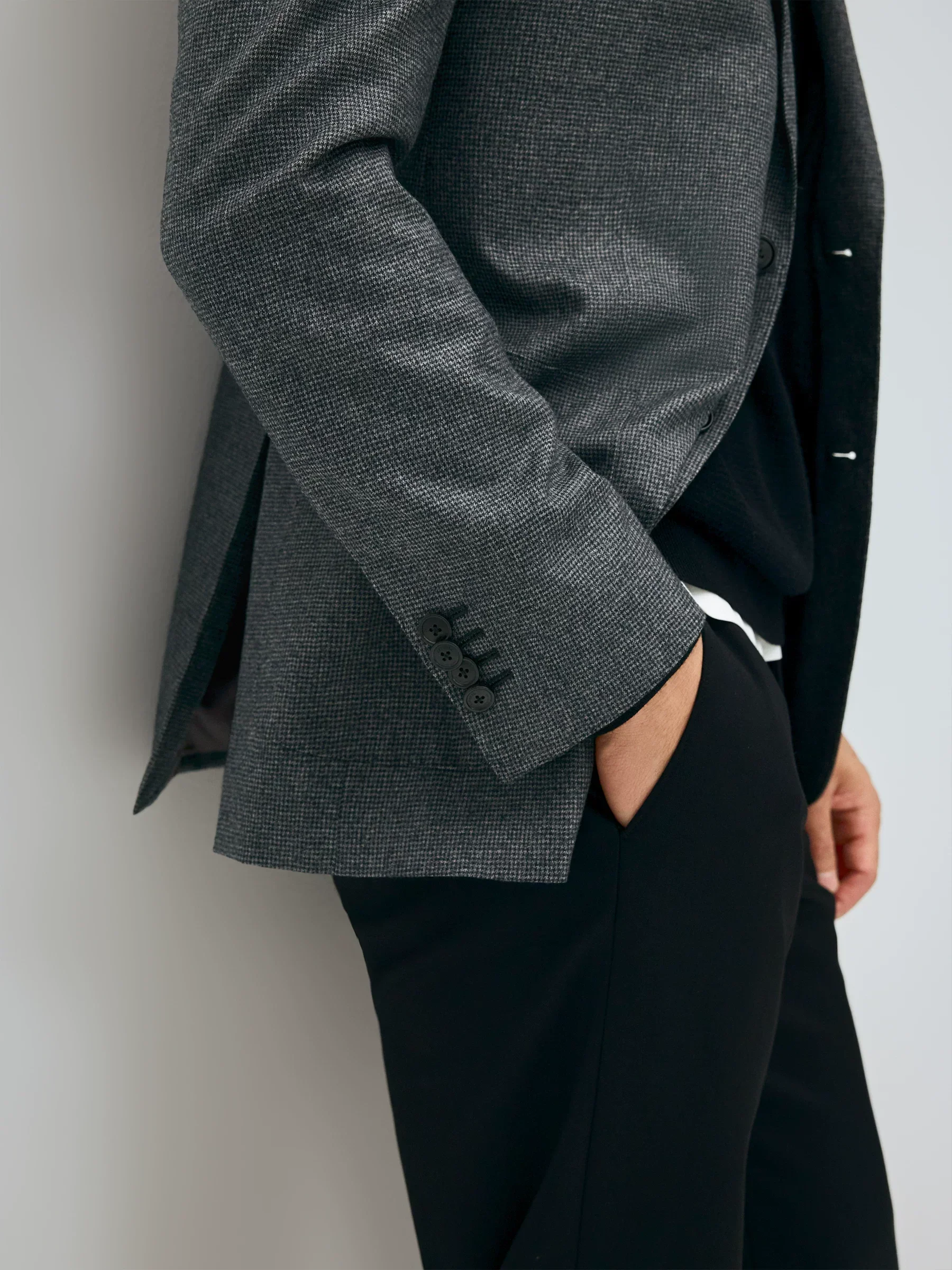 Super 120s Houndstooth Wool Suit Jacket - Image 4