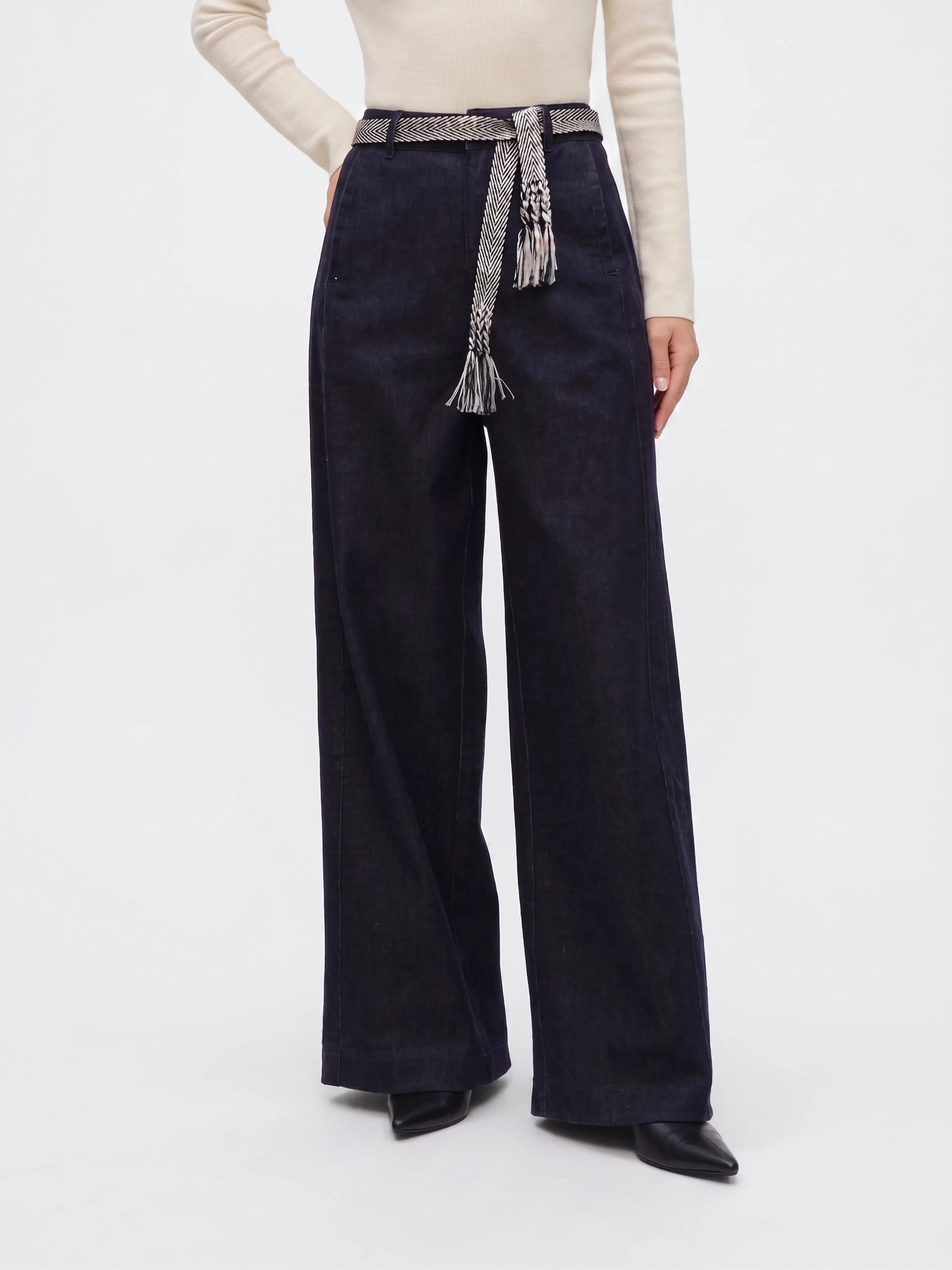 Tassel Belt Wide-Leg Jeans