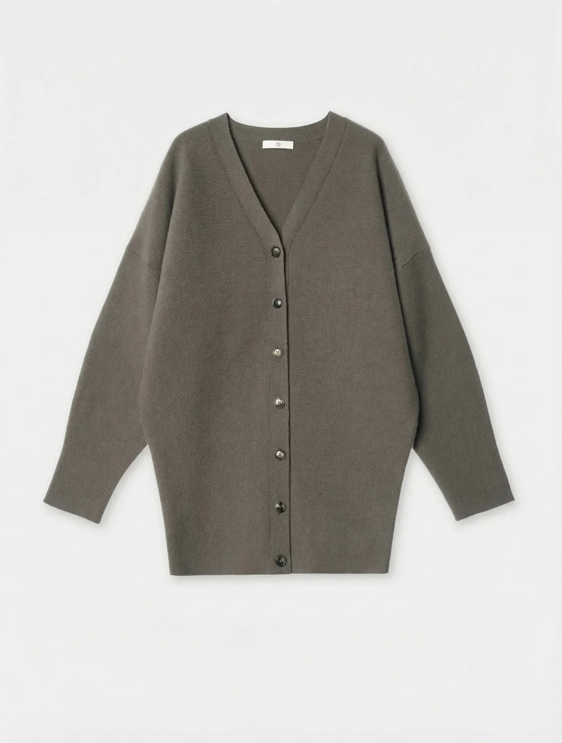 Three-Piece Cashmere Wool Ensemble - Image 7