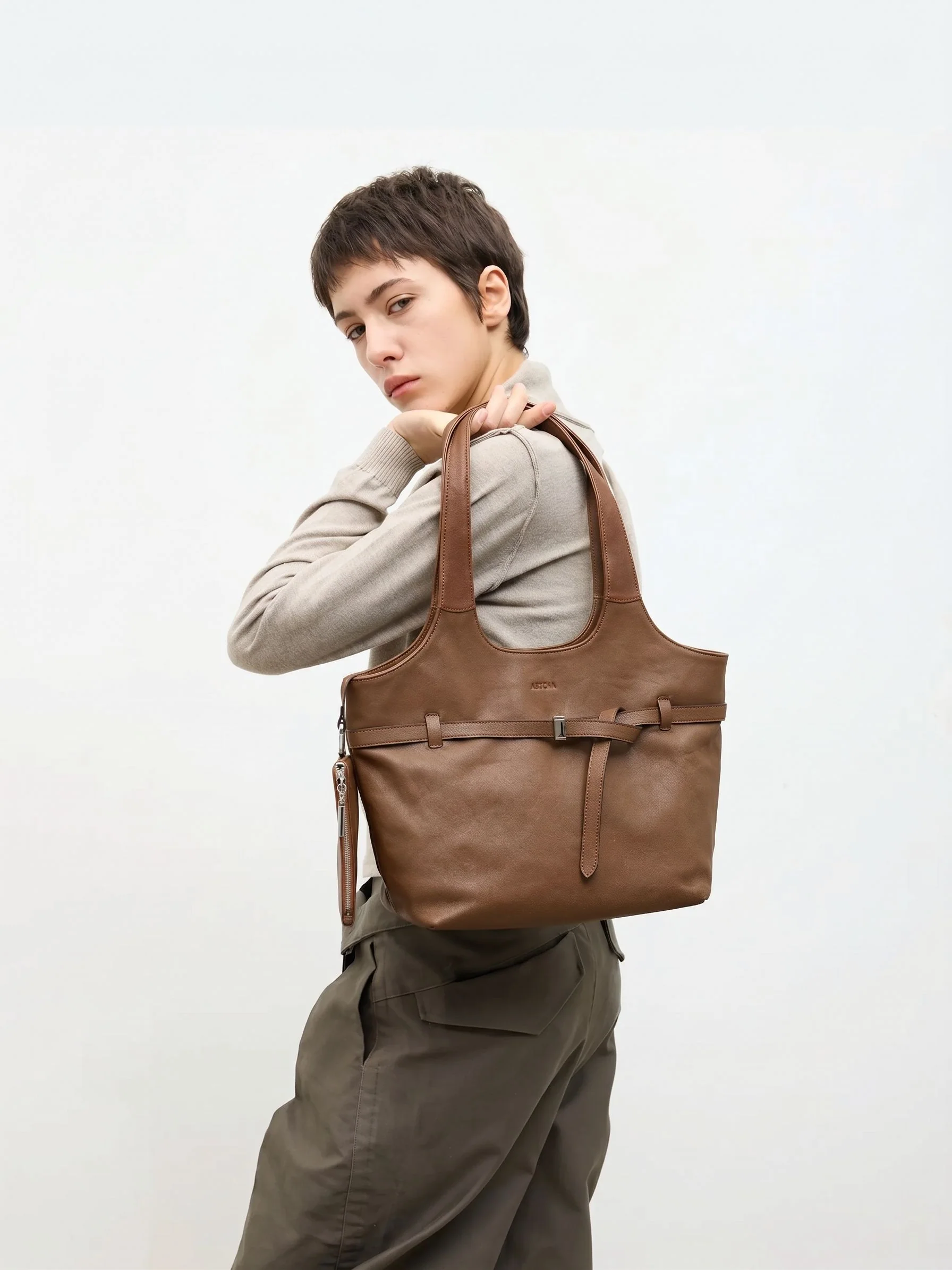 Tie Strap Hobo