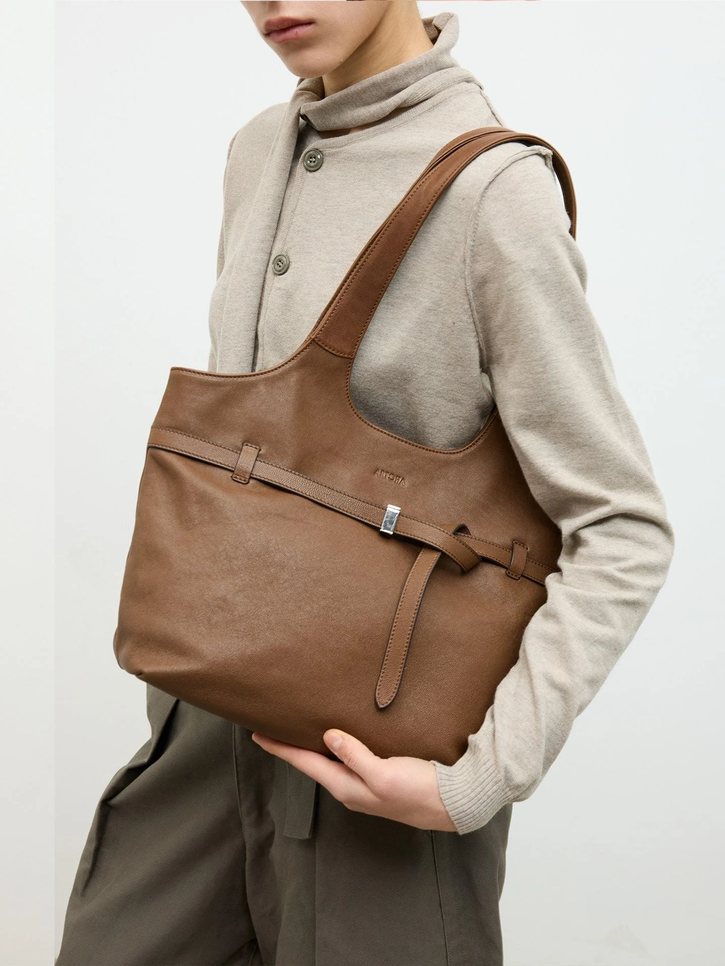 Tie Strap Hobo - Image 2