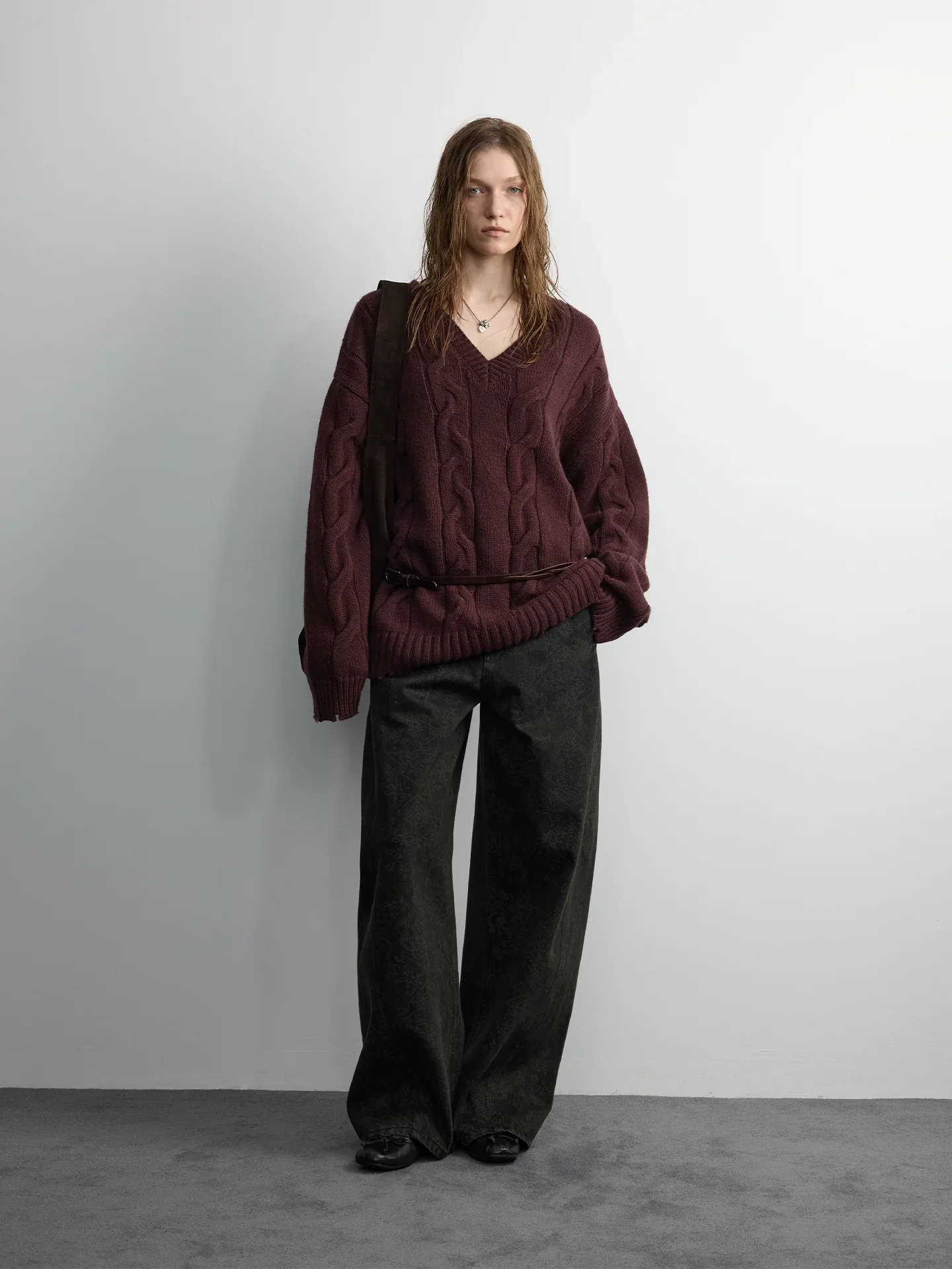 Tonal Pattern Wide-Leg Jeans - Image 3