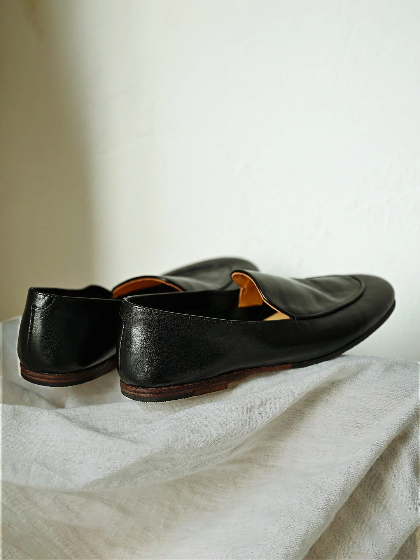 Top-Grain Leather Apron-Toe Loafers