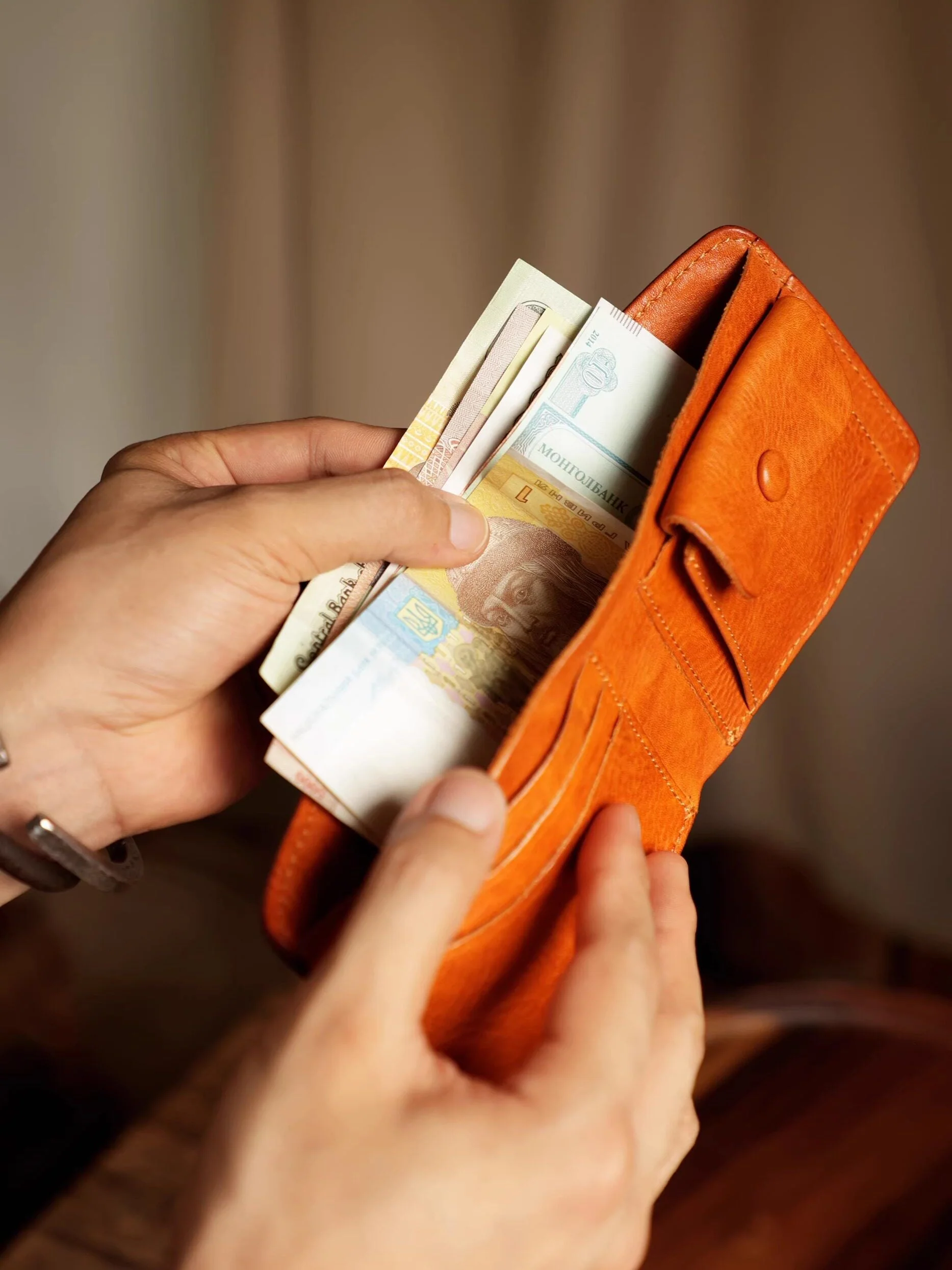 Top Grain Leather Bifold Coin Wallet - Image 8