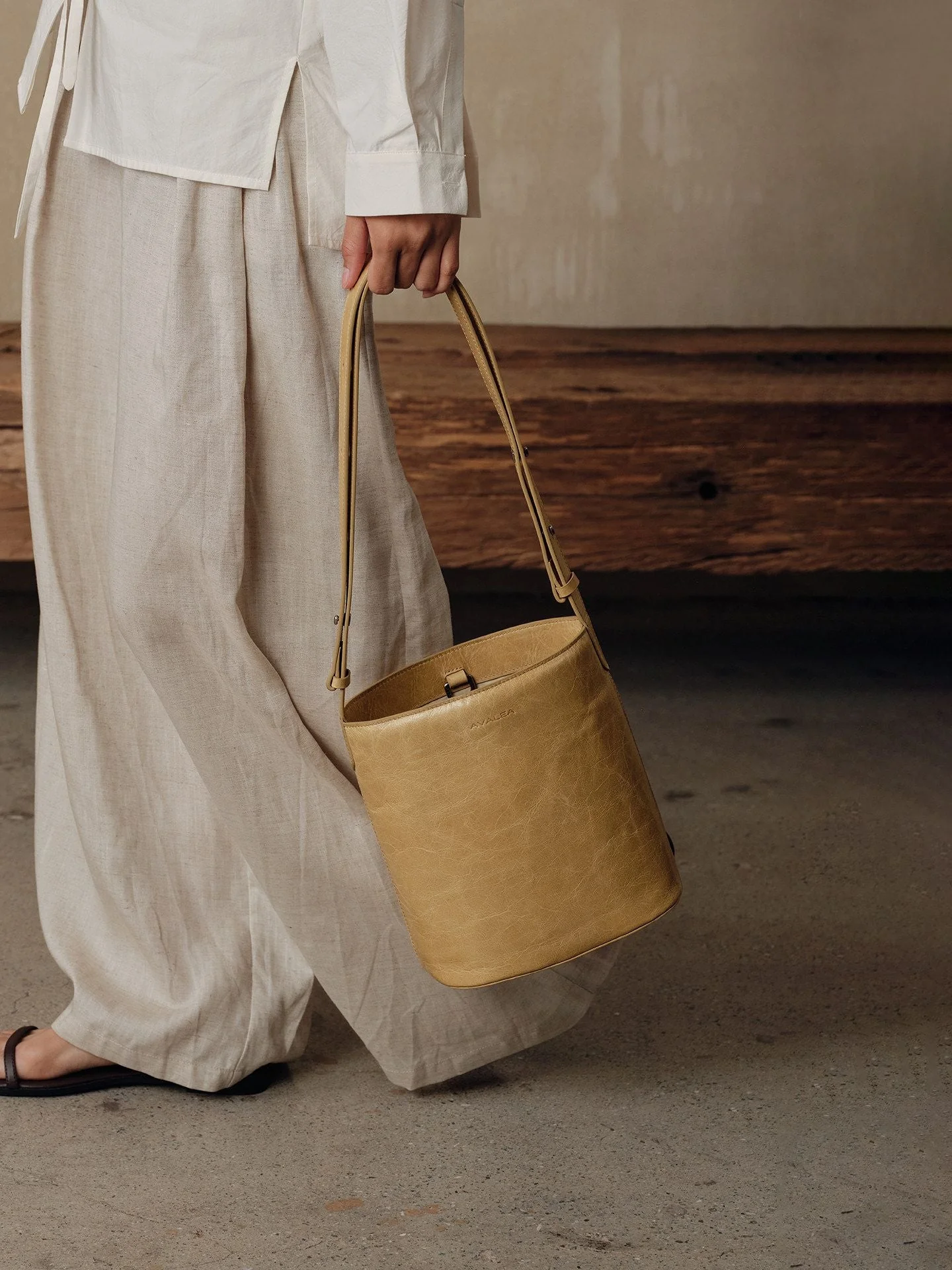 Top-Grain Leather Bucket Bag - Image 3