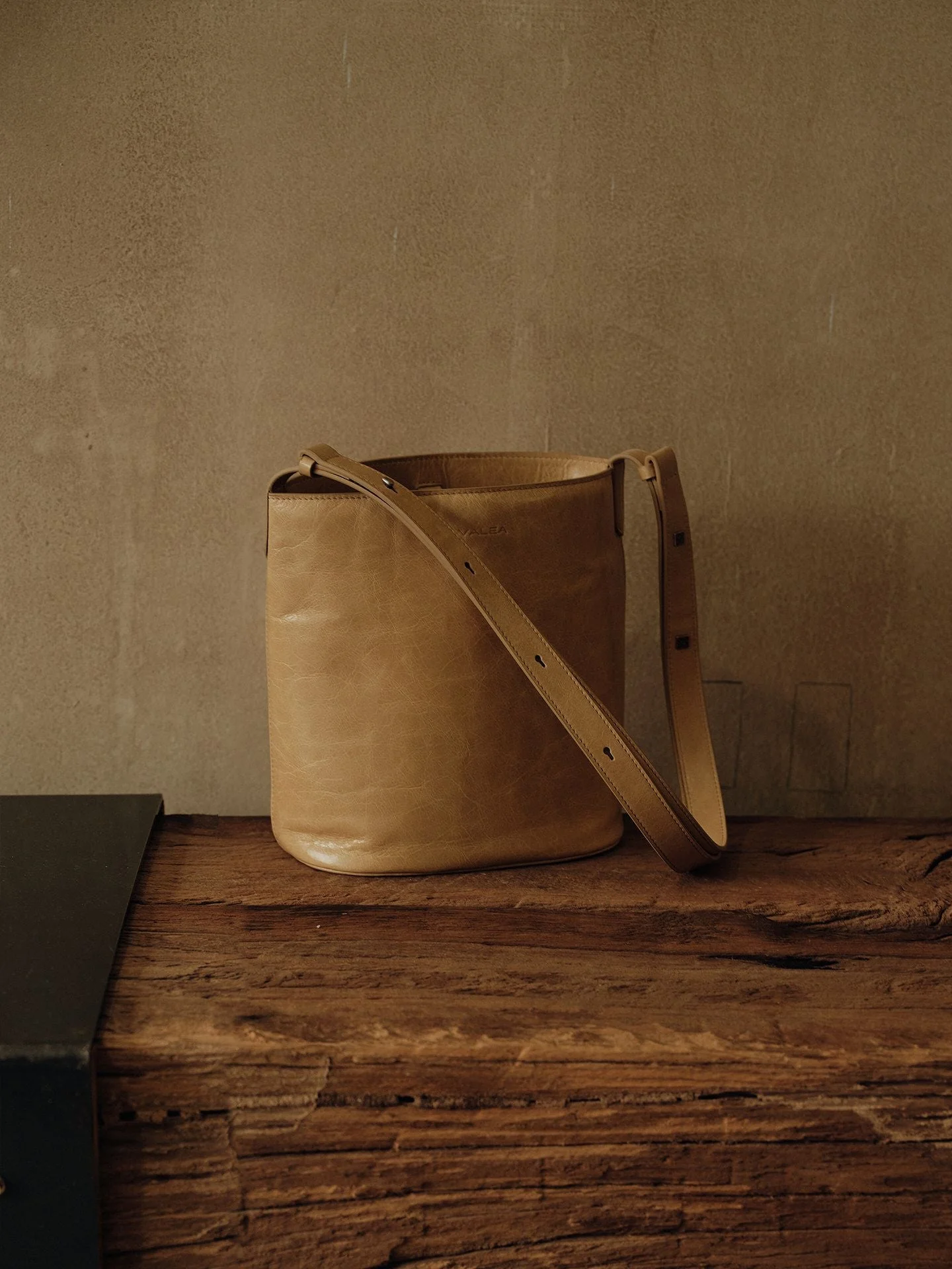 Top-Grain Leather Bucket Bag - Image 8
