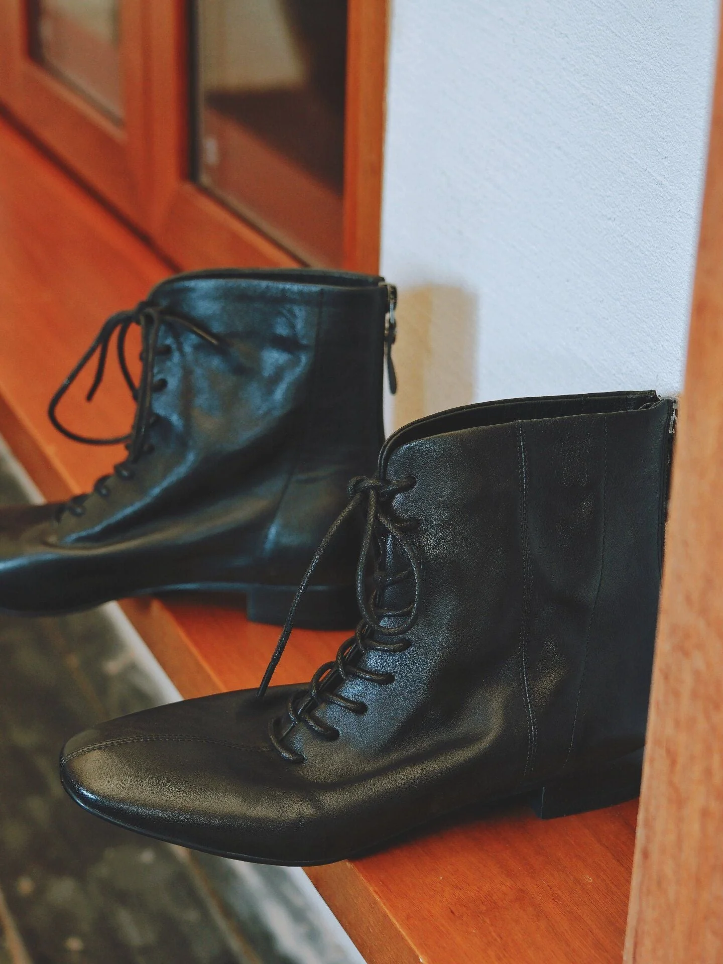 Top-Grain Leather Center-Seam Lace-Up Boots - Image 4
