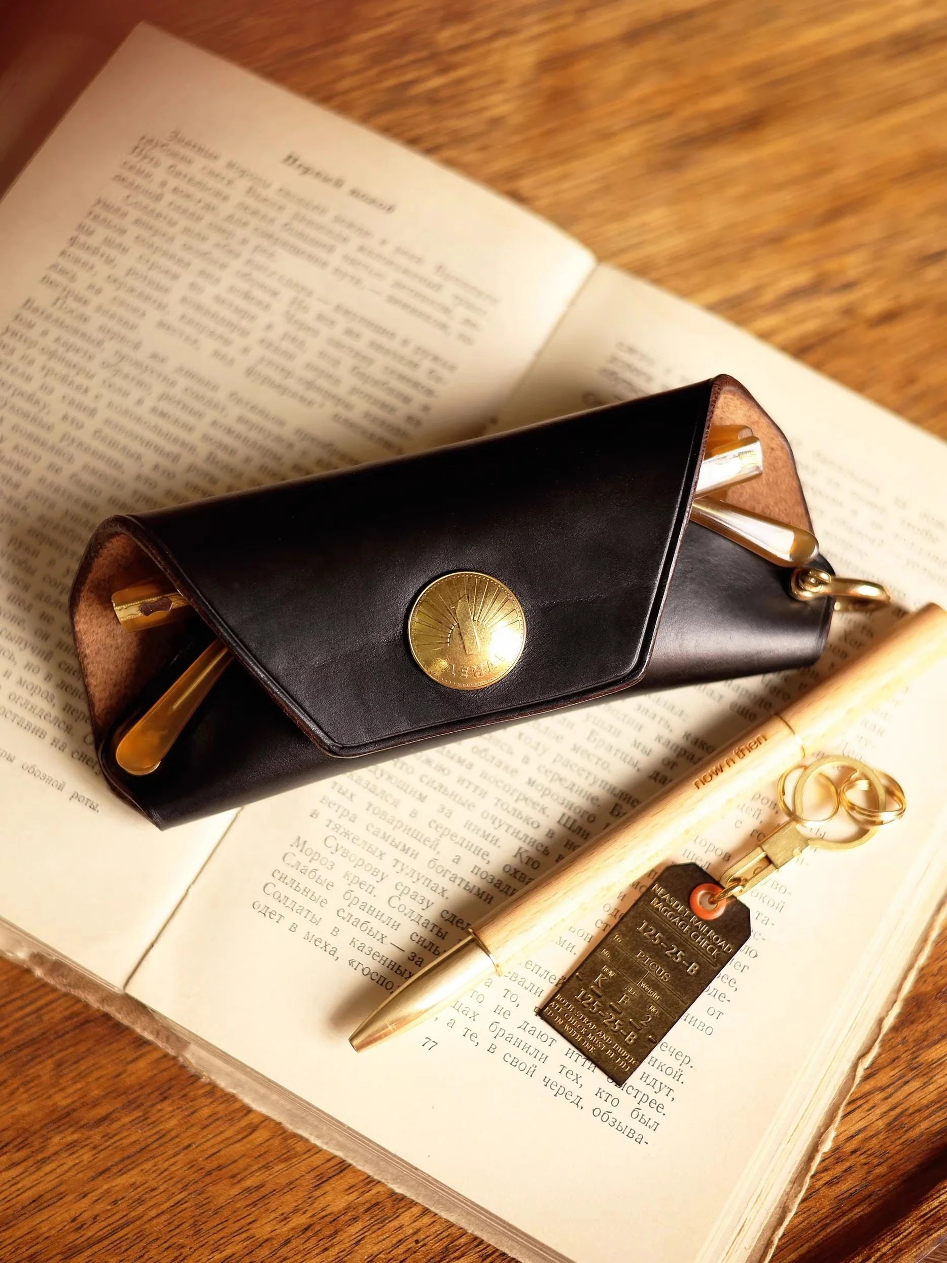 Top-Grain Leather Glasses Case - Image 2