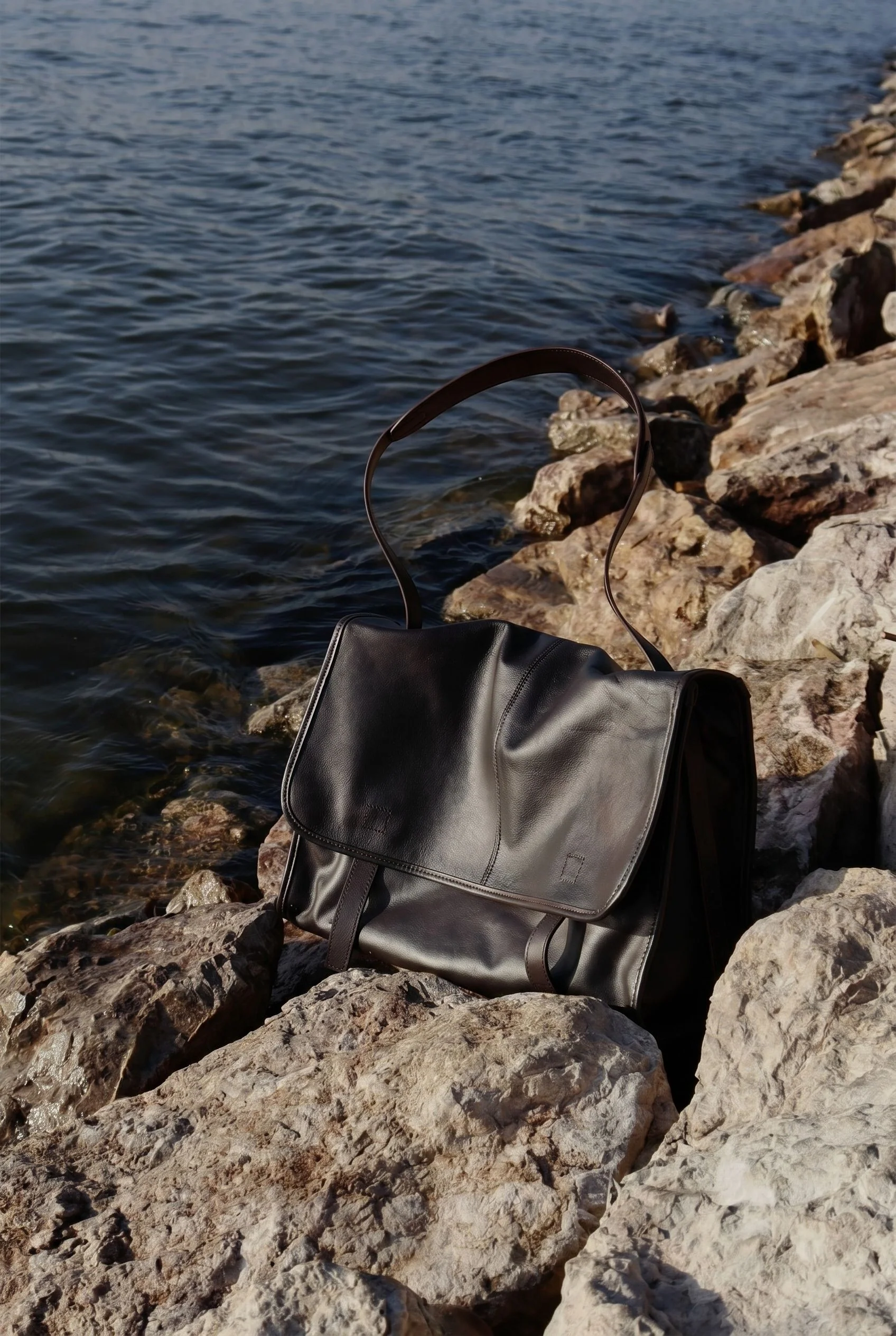 Top Grain Leather Grained Flap Shoulder Bag - Image 7