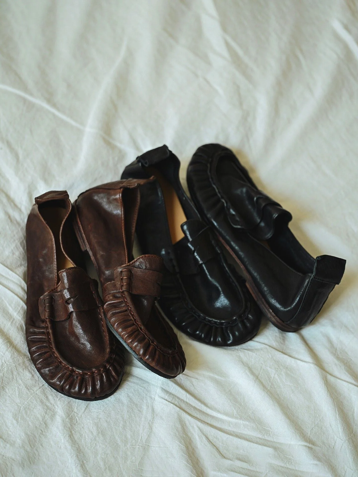 Top-Grain Leather Pleated Penny Loafers - Image 3
