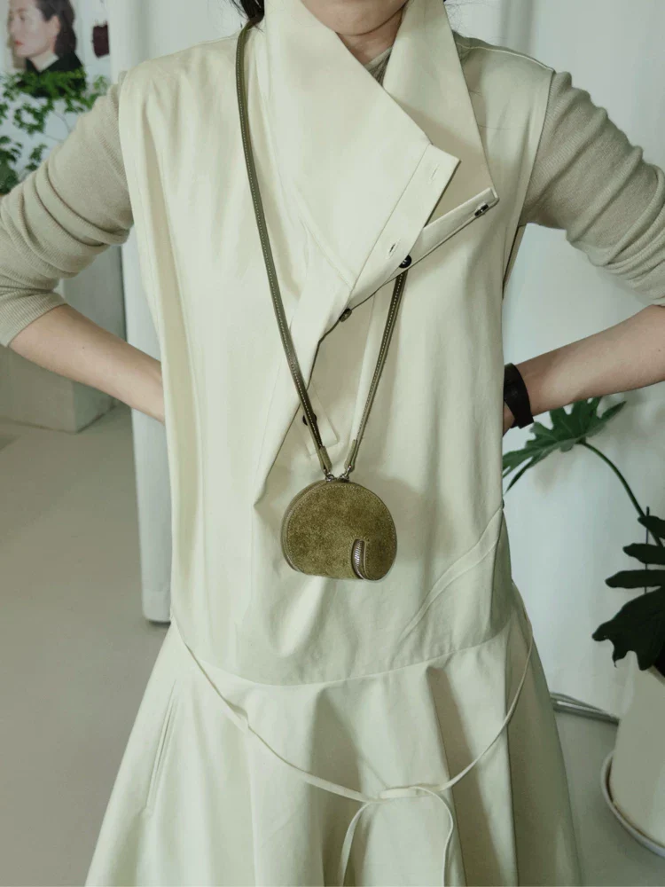 Top Grain Leather Round Zip Coin Bag - Image 4