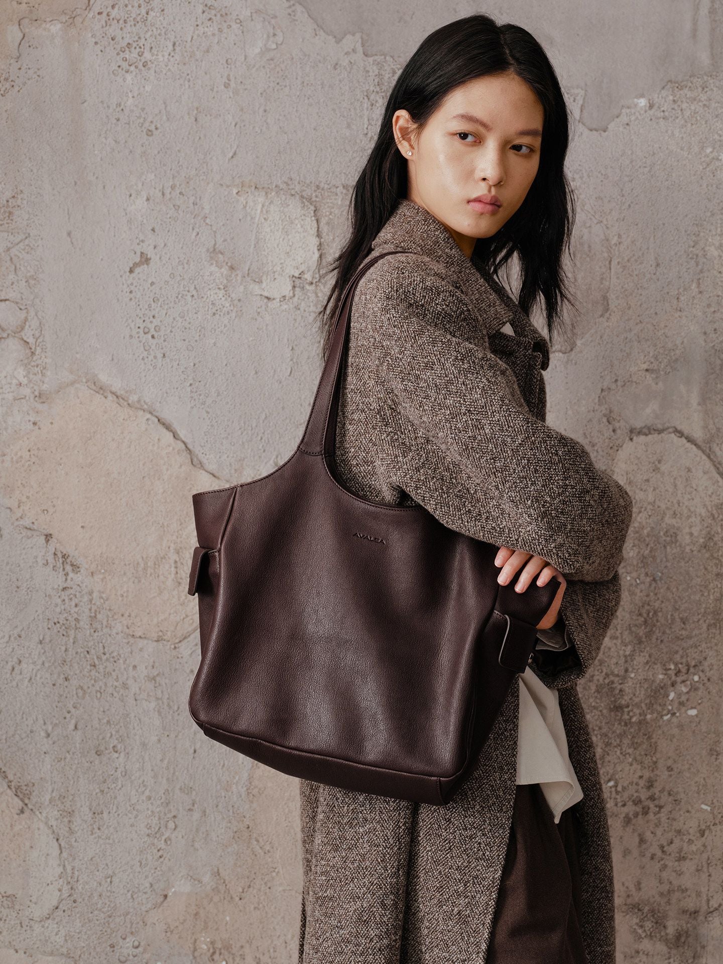 Top Grain Leather Shoulder Tote - Image 2