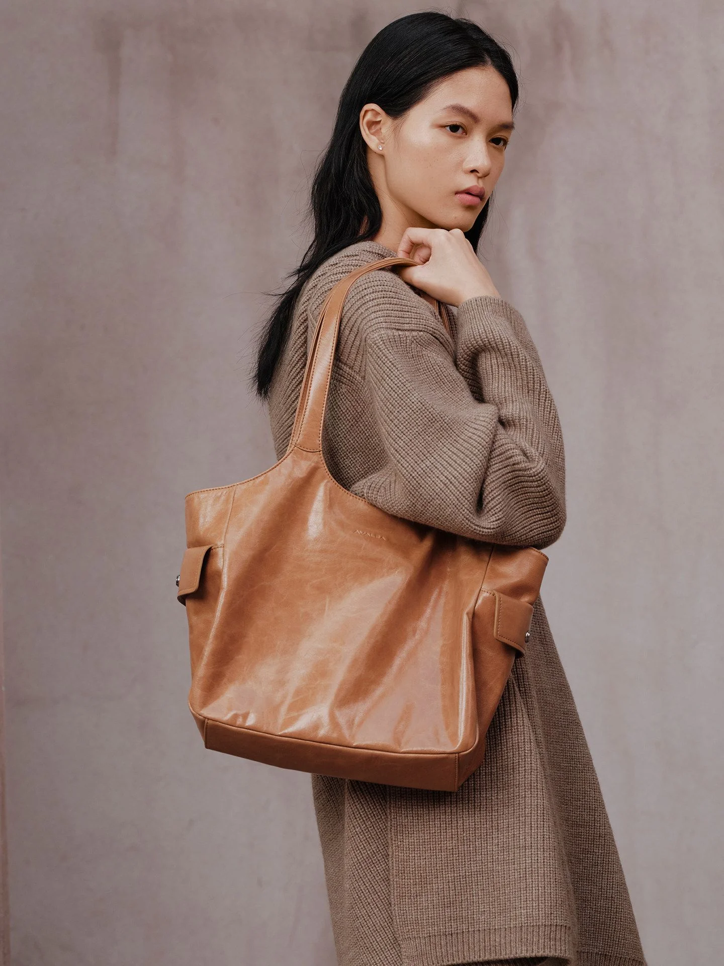 Top Grain Leather Shoulder Tote - Image 6