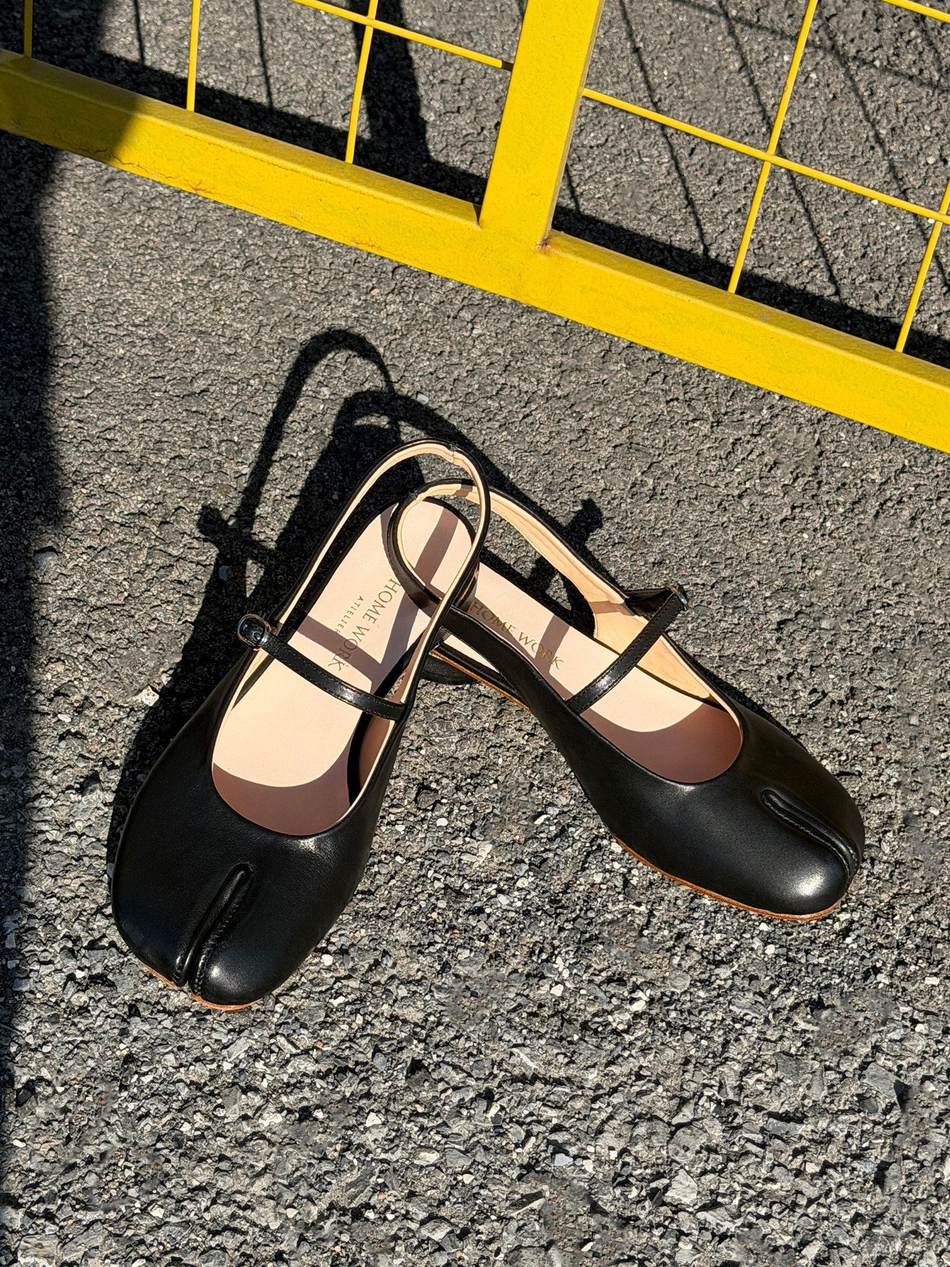 Top-Grain Leather Split-Toe Slingback Flats - Image 6