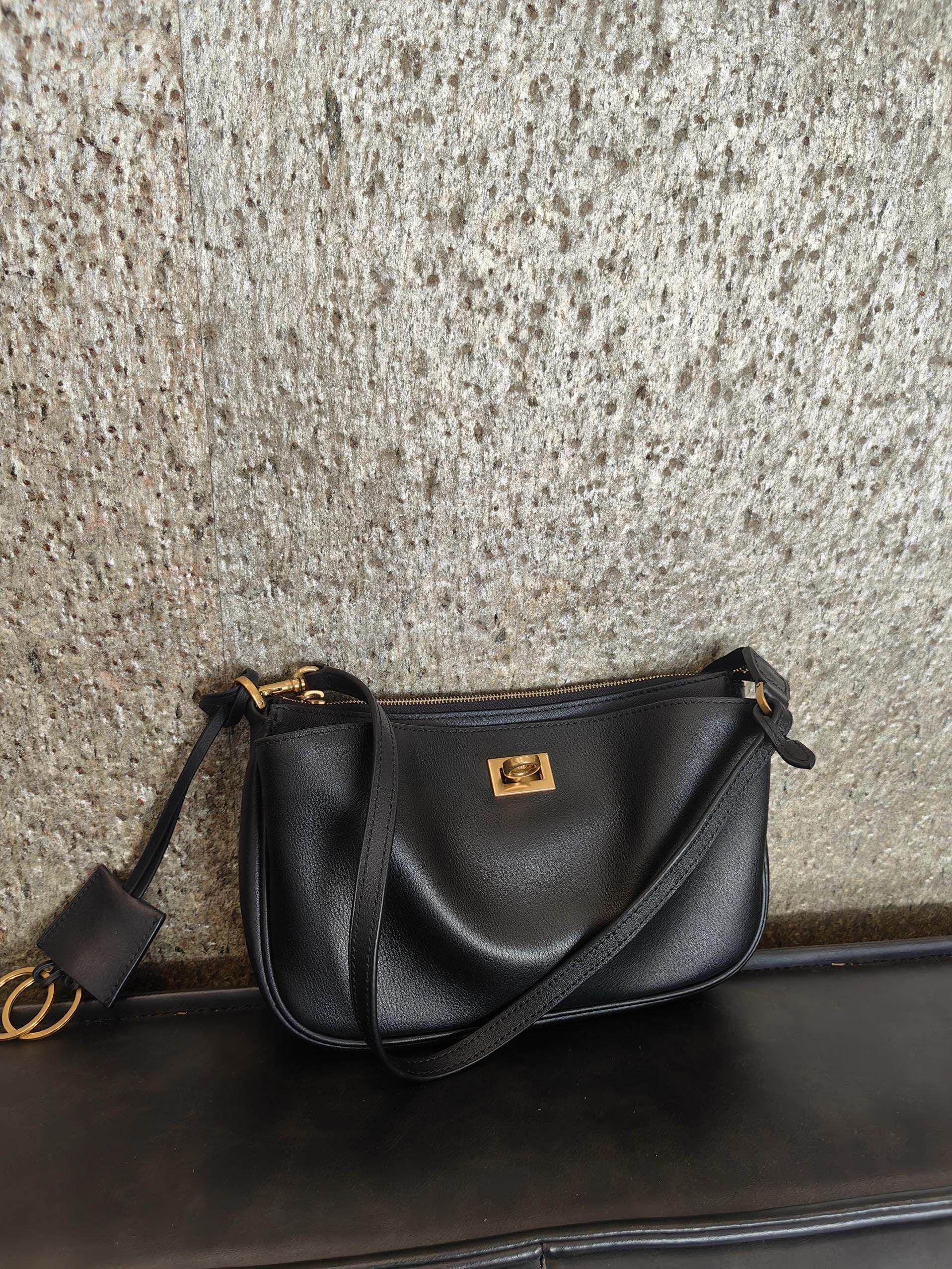 Top Grain Leather Turn-Lock Shoulder Bag - Image 2
