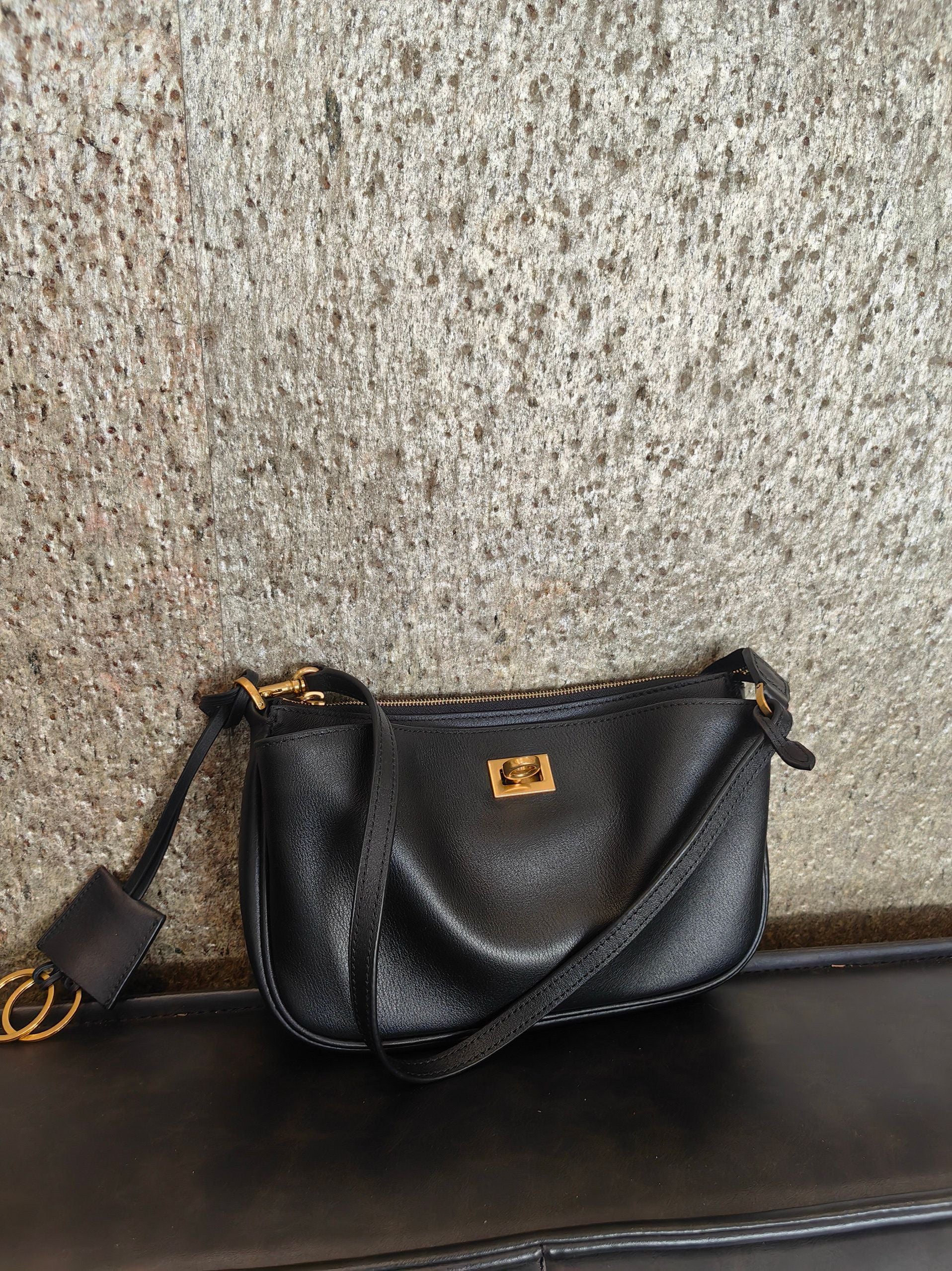 Top Grain Leather Turn-Lock Shoulder Bag - Image 6