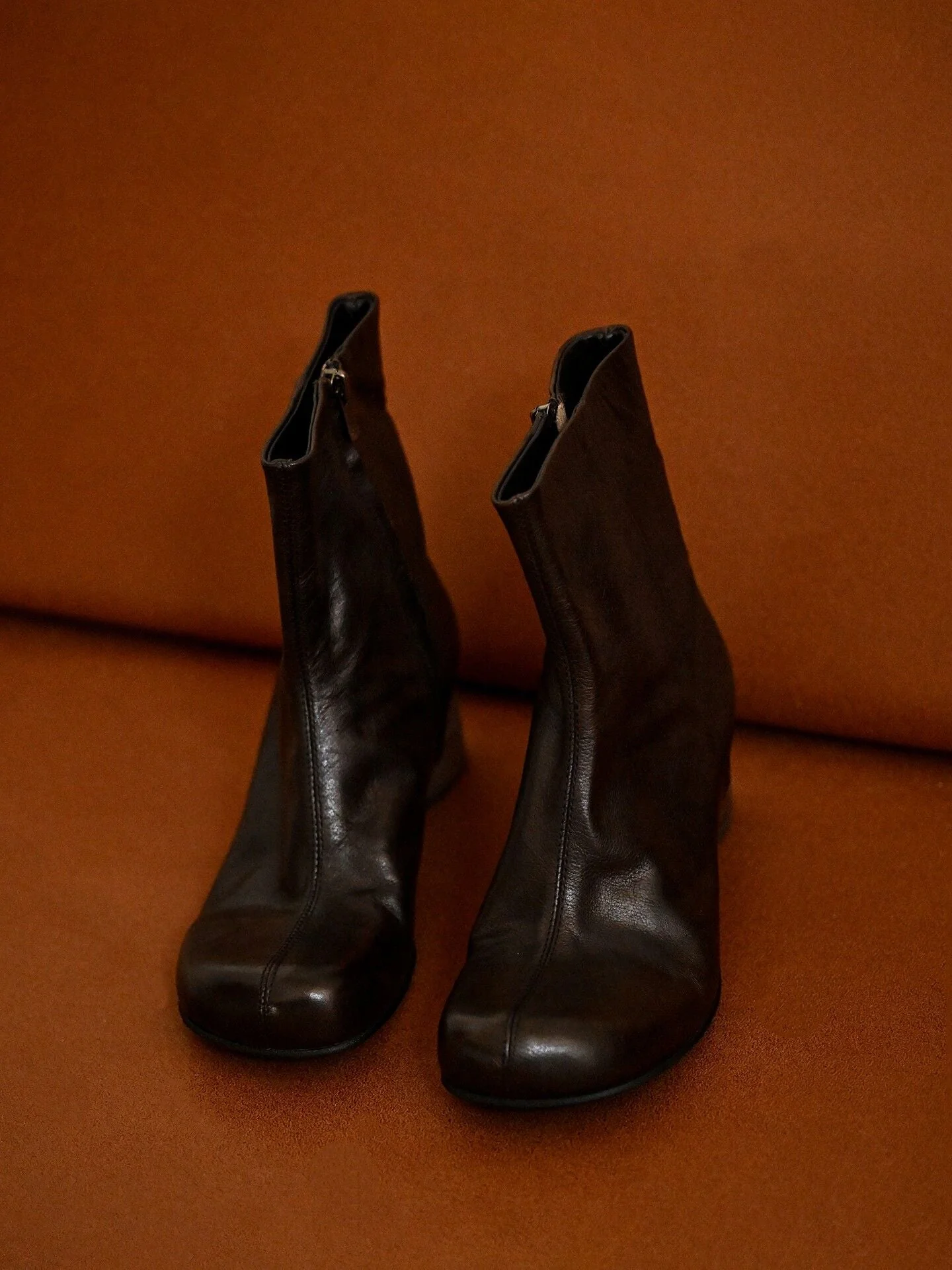 Top-Grain Leather Zip Ankle Boot - Image 3