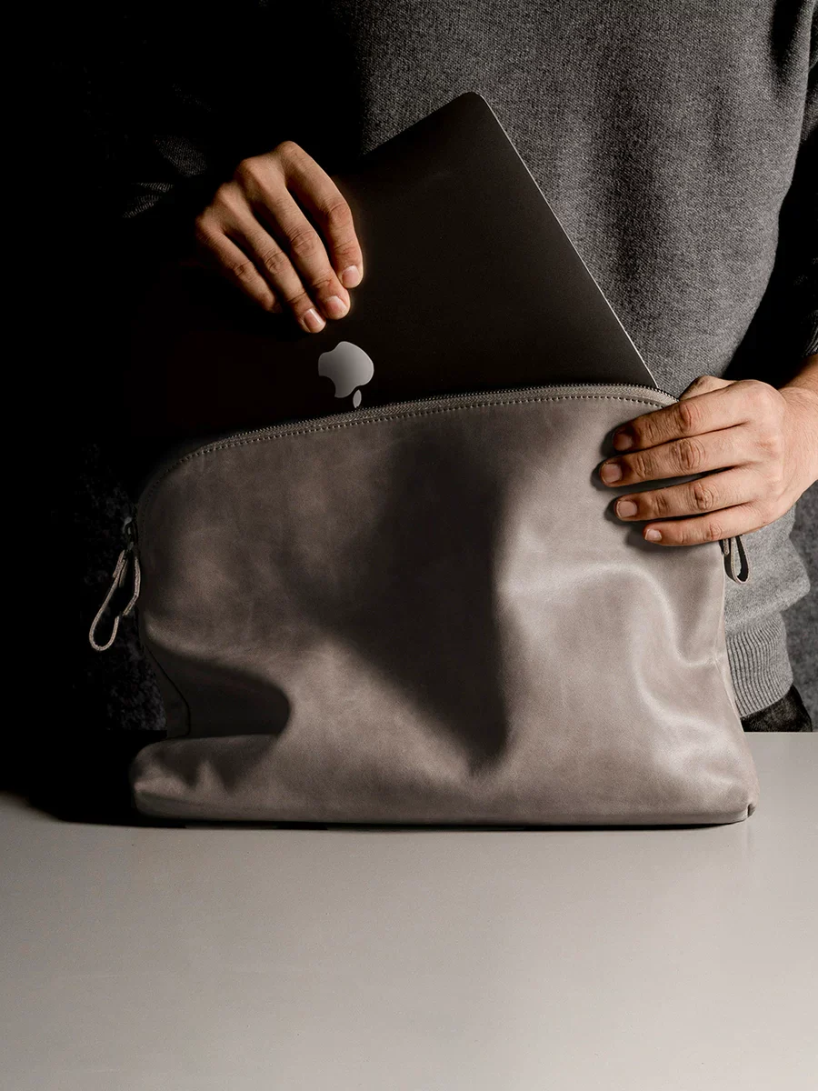 Top Grain Leather Zip Folio - Image 2