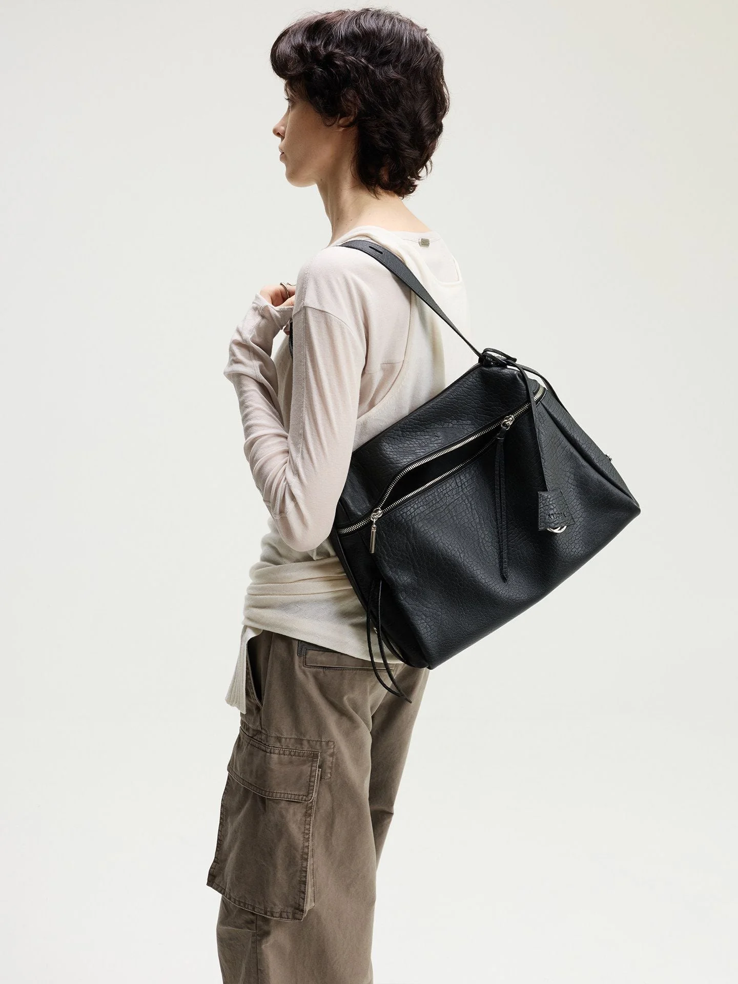 Top Grain Leather Zip Shoulder Bag - Image 5