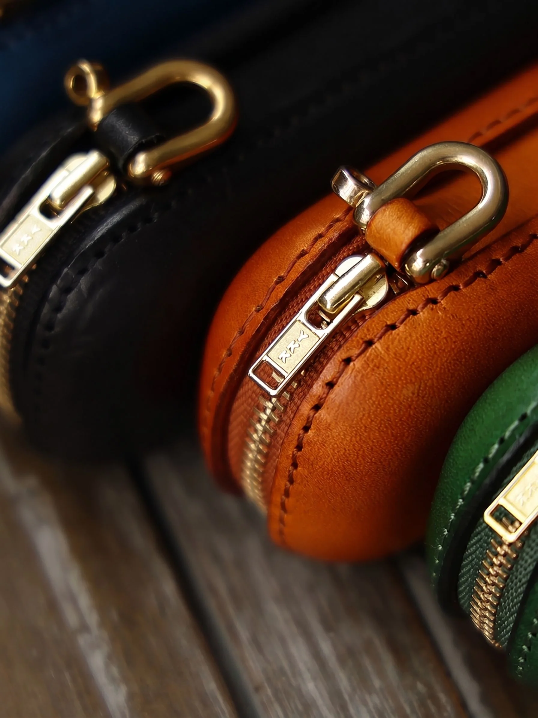 Top Grain Leather Zippered Glasses Case - Image 9