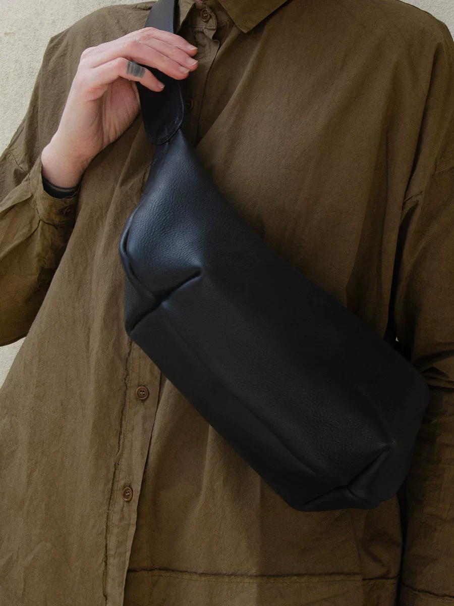 Top-Grain Vegetable-Tanned Leather Crossbody Sling - Image 3