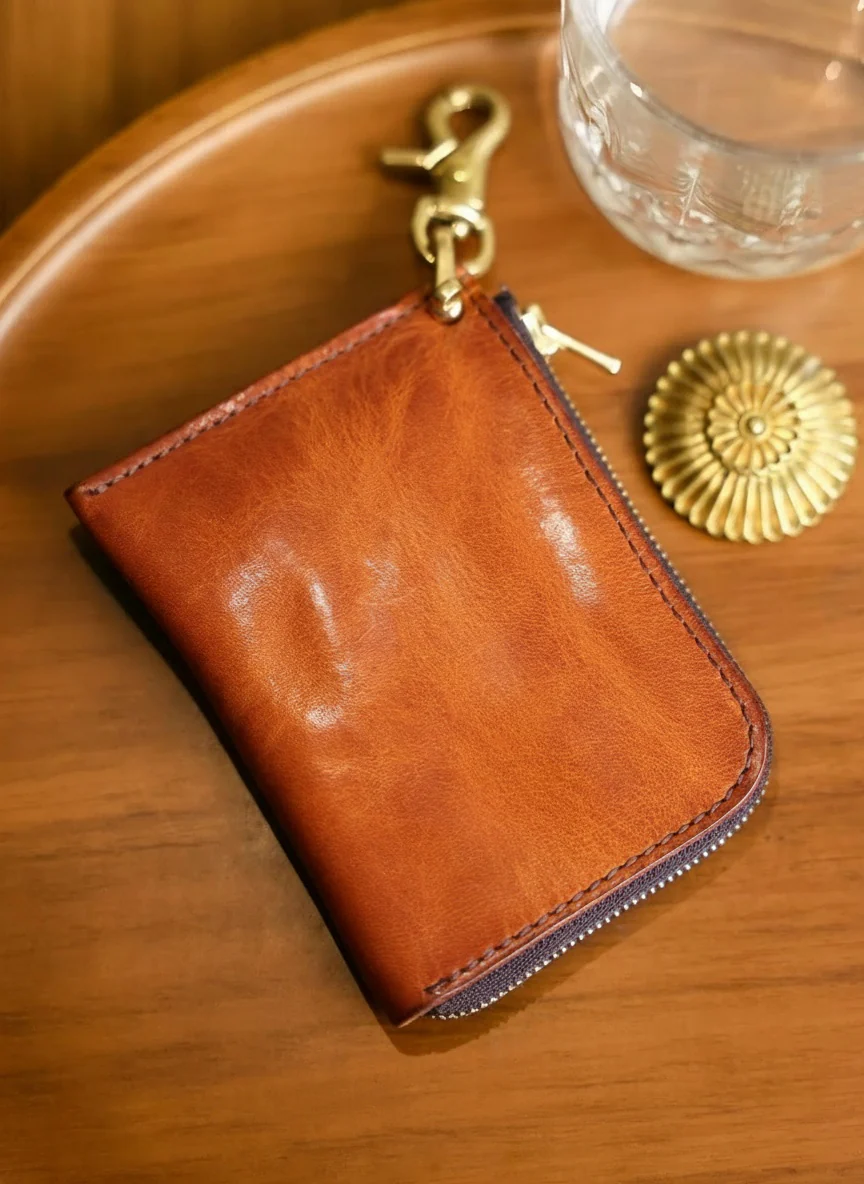 Top-Grain Vegetable-Tanned Leather Zip Card Holder - Image 6