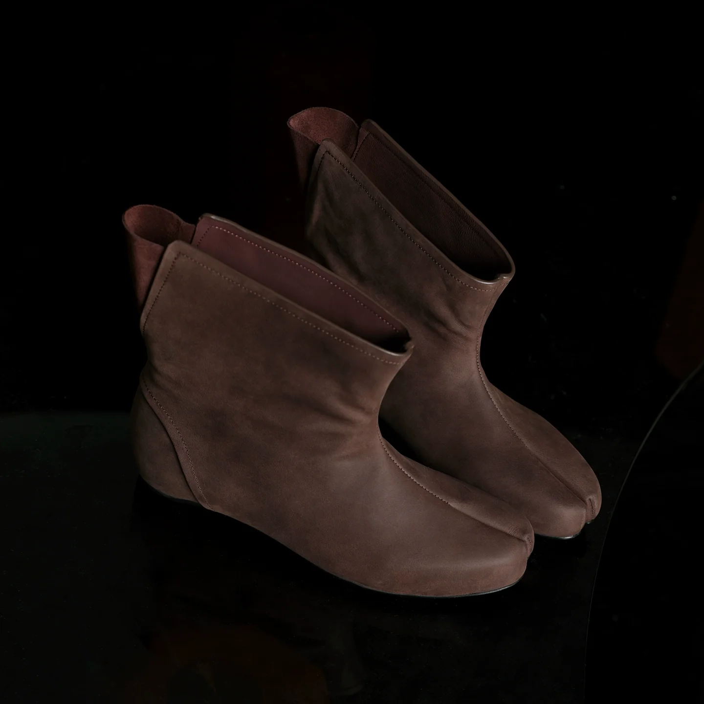 Top-Grain Waxed Leather Tabi Ankle Boots