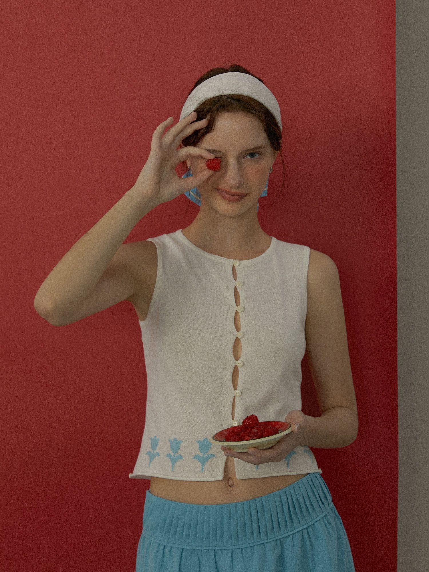Tulip Knit Vest - Image 3