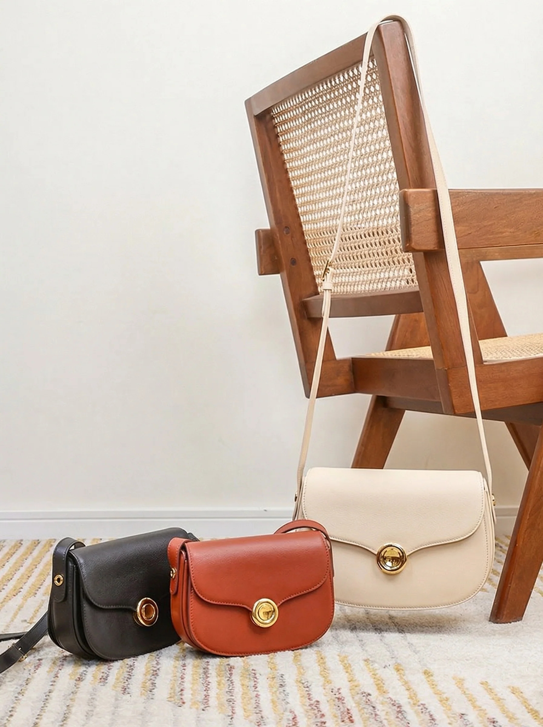 Turnlock Saddle Bag