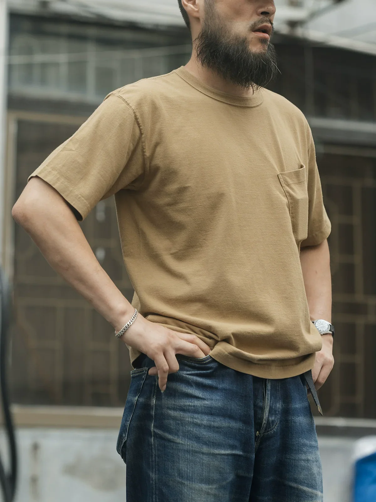 Twist Cotton Pocket Tee - Image 5