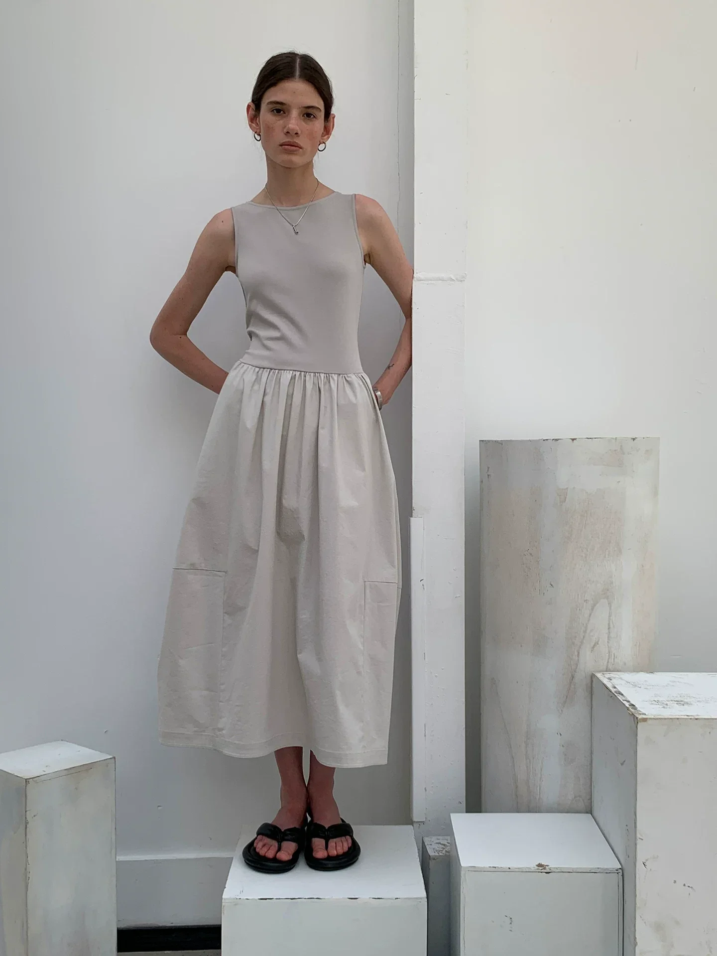 Two-Tone Knit-Poplin Midi Dress - Image 5