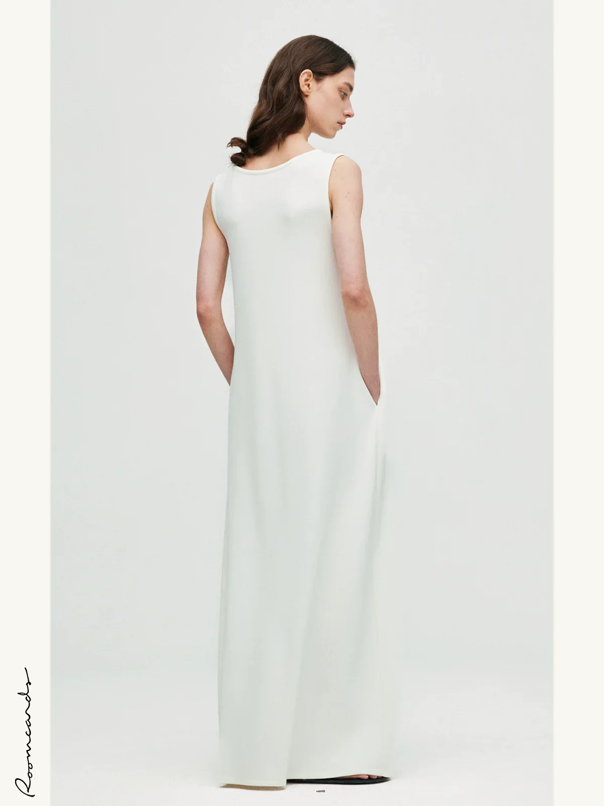 U-Neck Bud Dress - Image 3